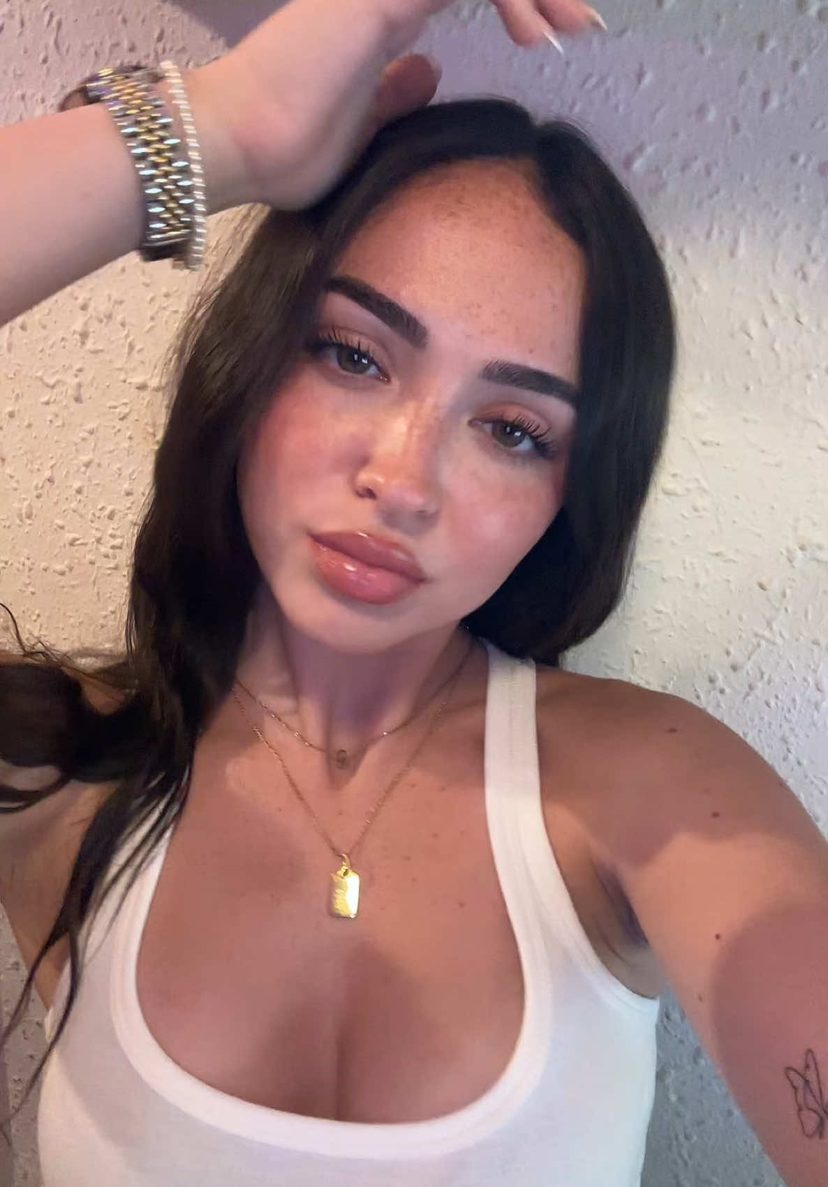 @Carlita