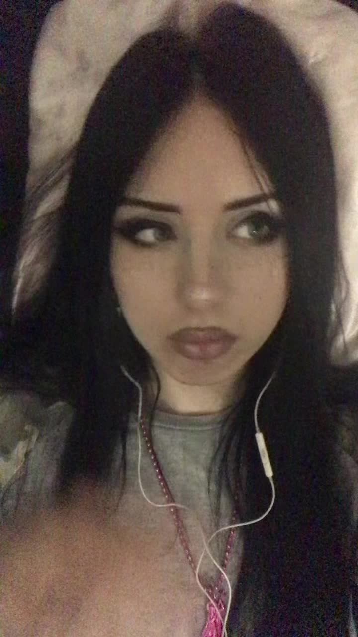 @absence2herr