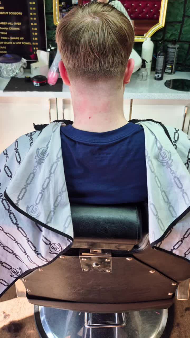 @Ez.style barber