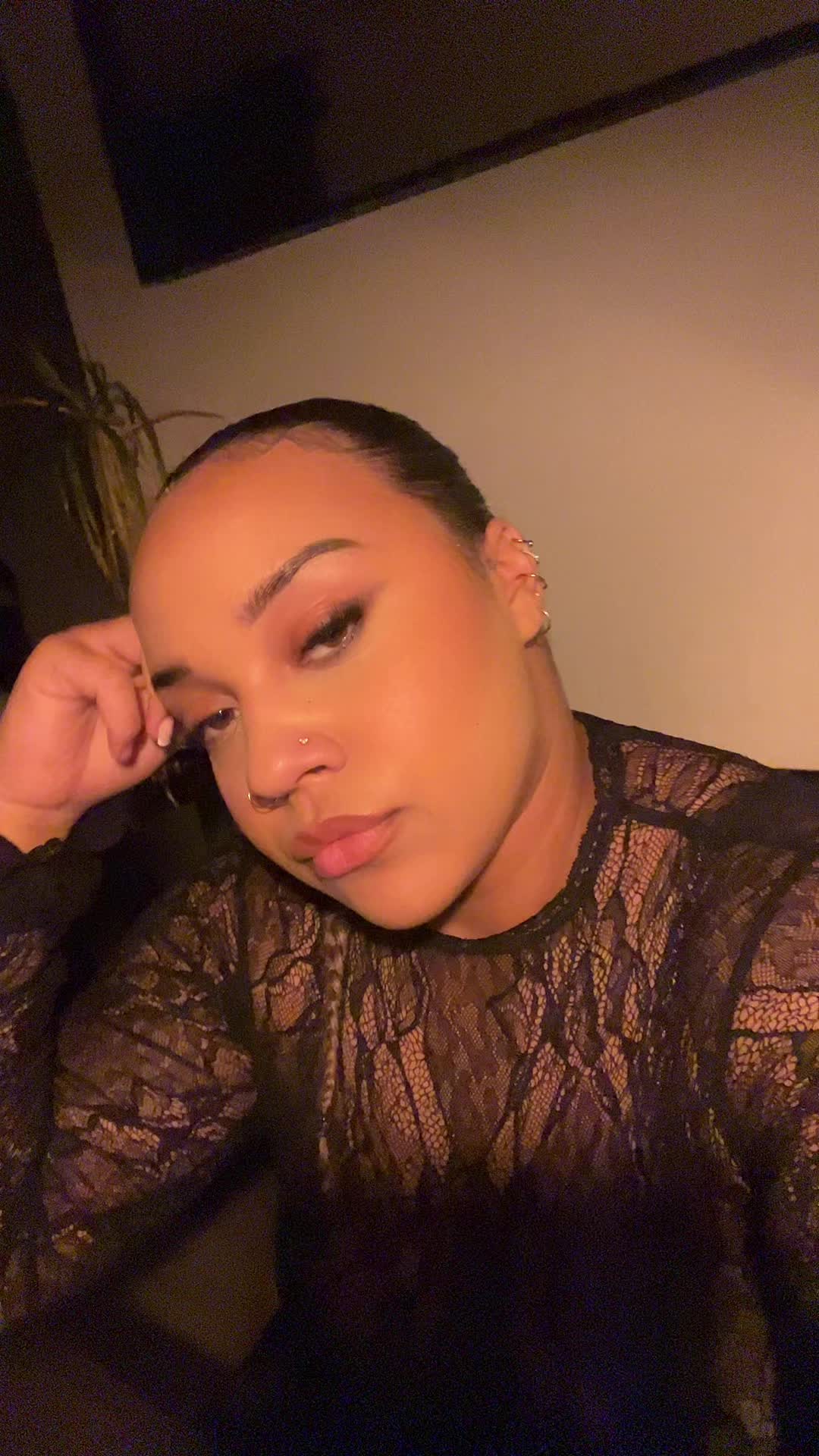@Le&yuml;o