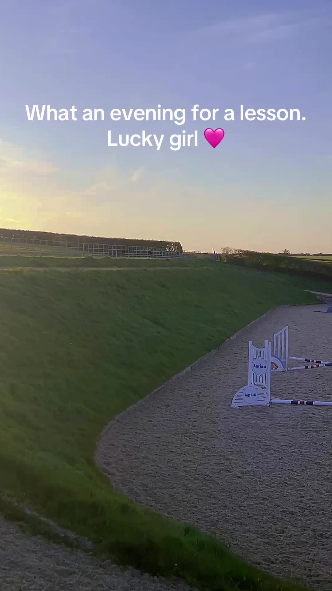 @markedwardsshowjumping