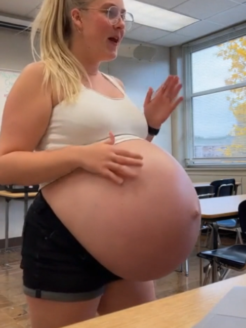 @Pregnant Teacher