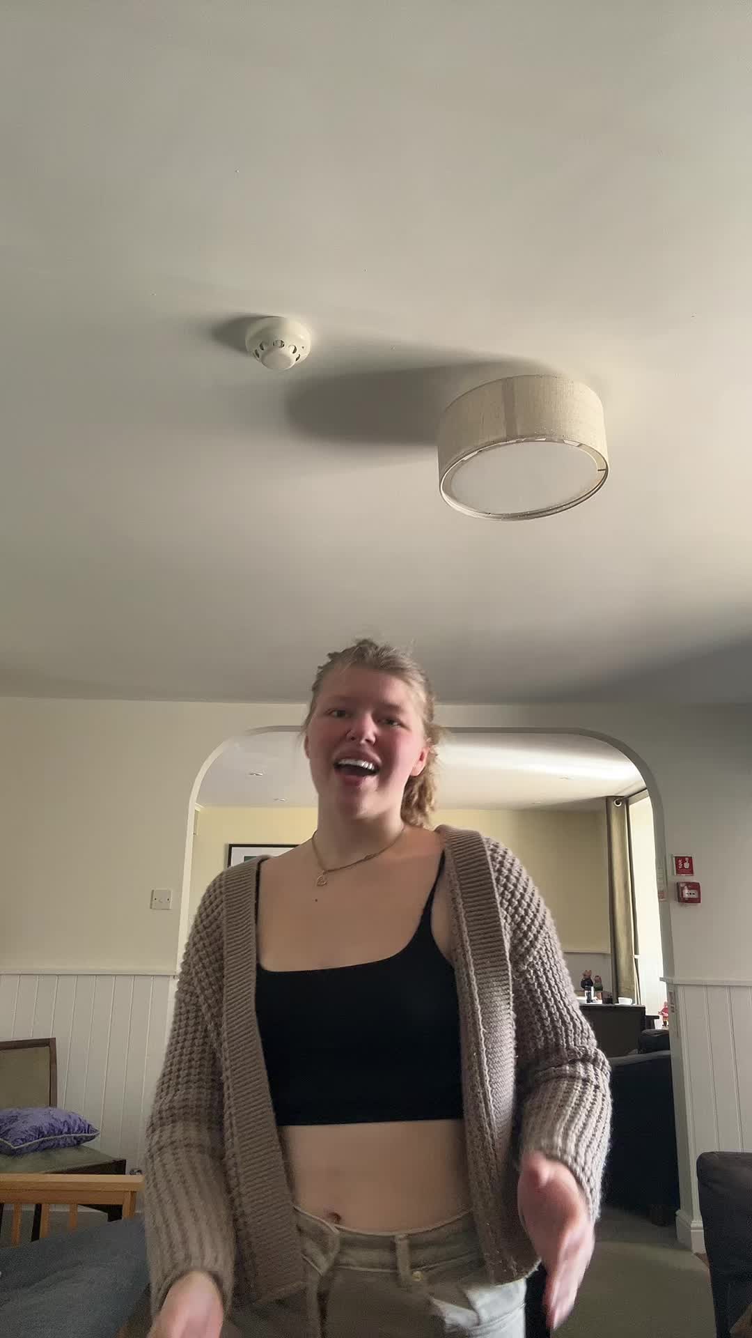 @Ella