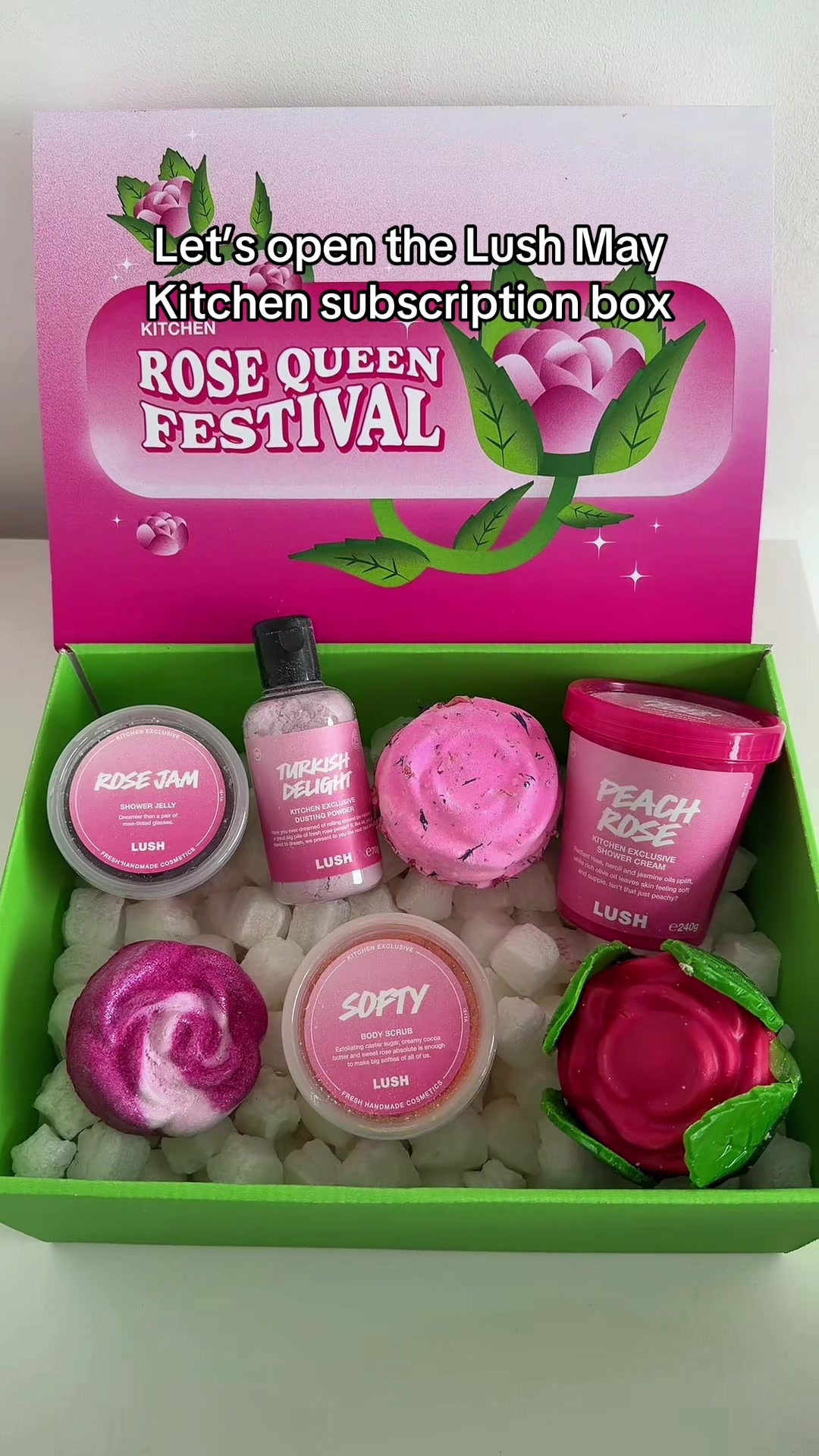 @Victoria - Lush Extraordinaire