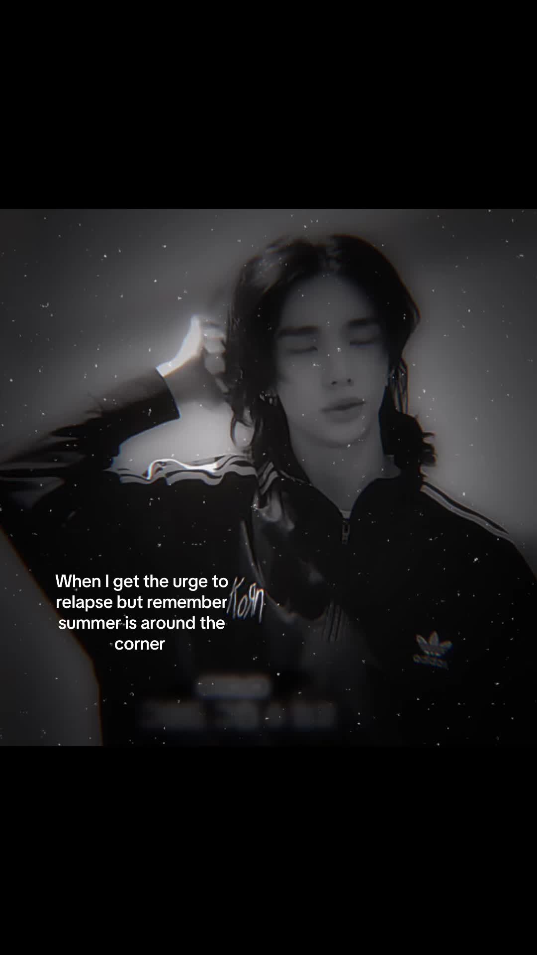 @๊จ