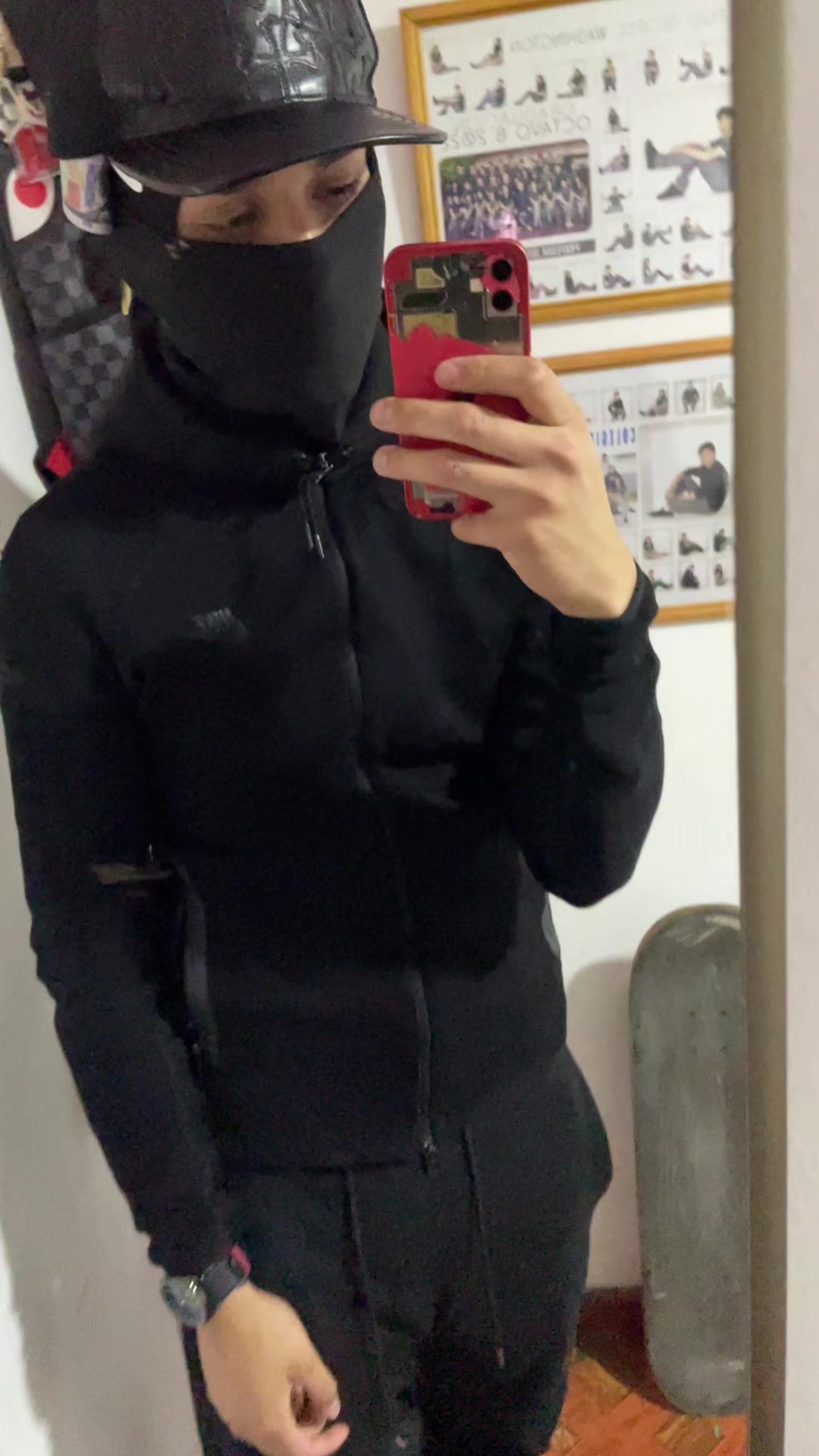 @🕷️