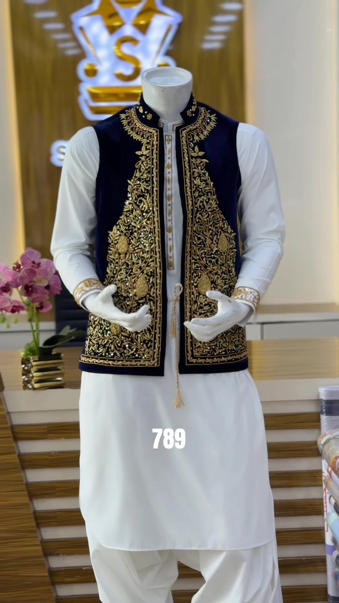 @شاهد خیاطی او رخت فروشی