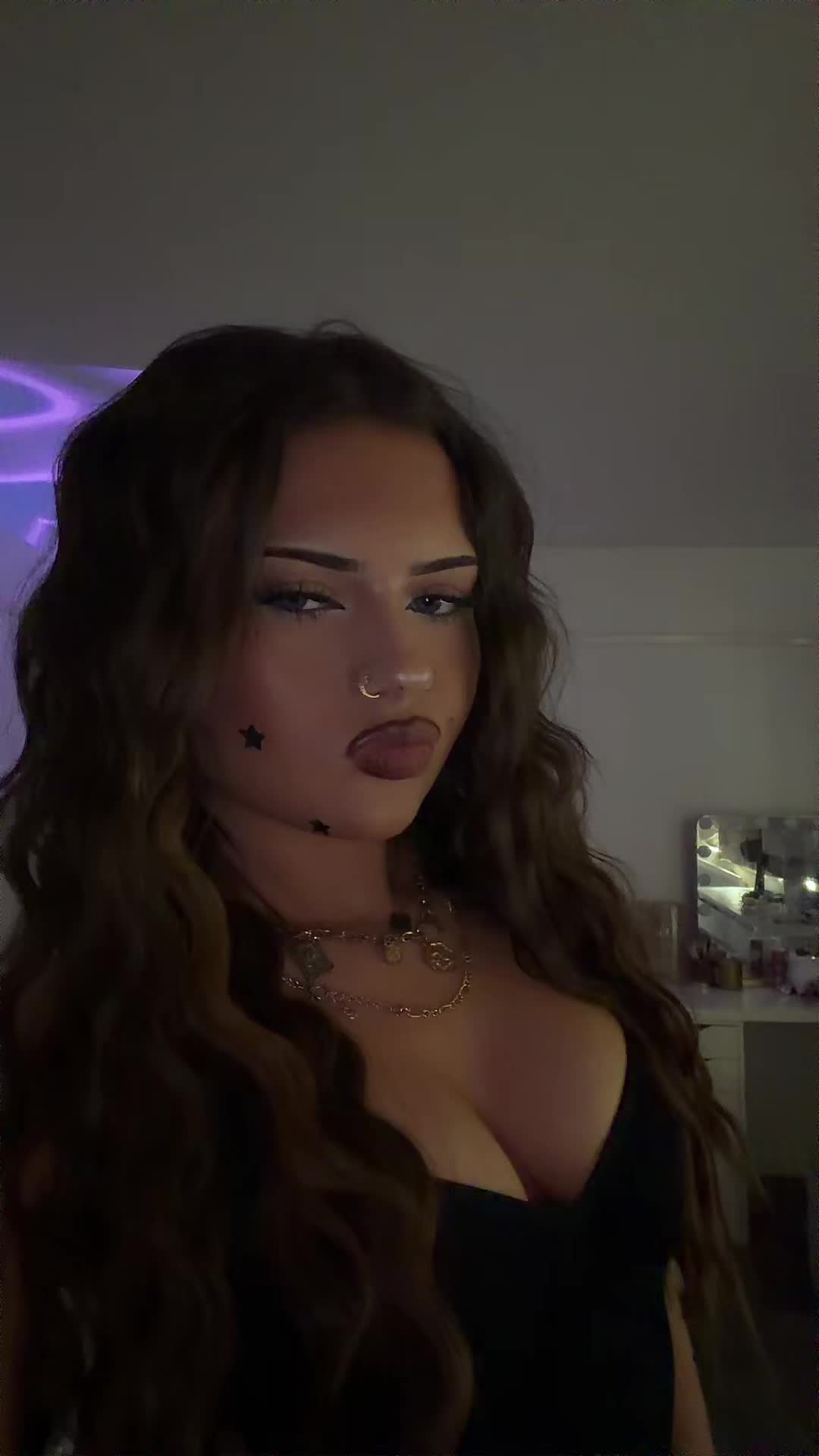 @ameliadeeekin