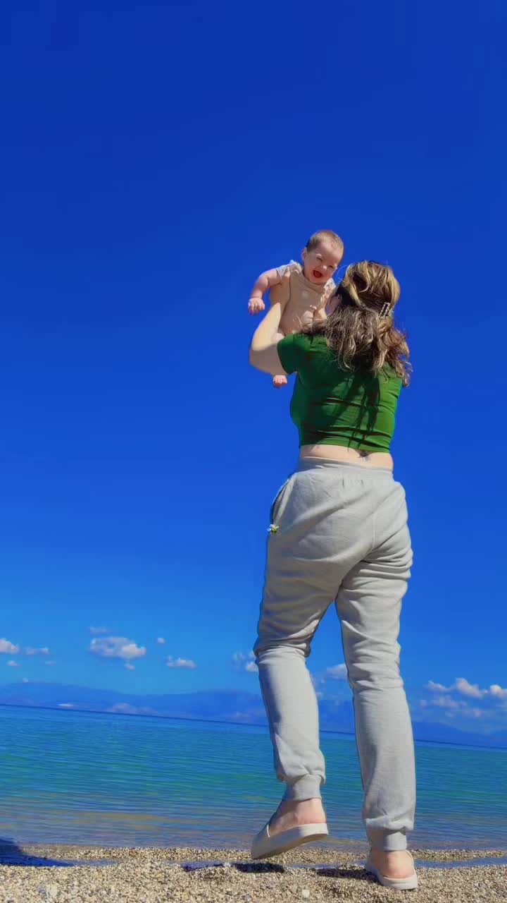 @xhuljana_n