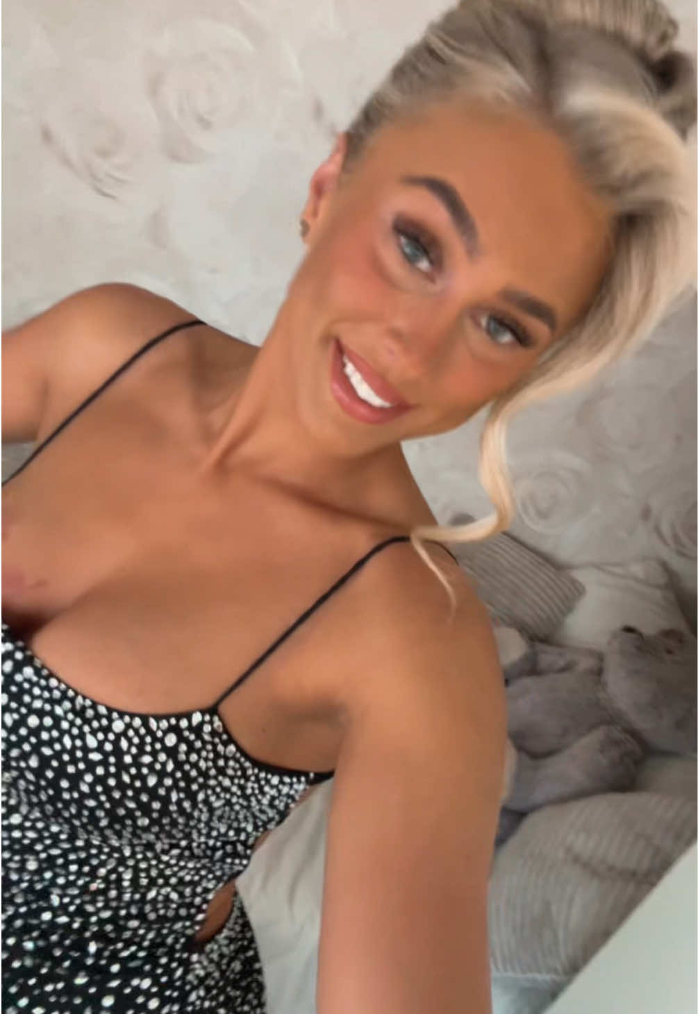 @𝐁𝐫𝐨𝐨𝐤𝐞𝐥𝐲𝐧𝐰𝐞𝐥𝐥𝐬