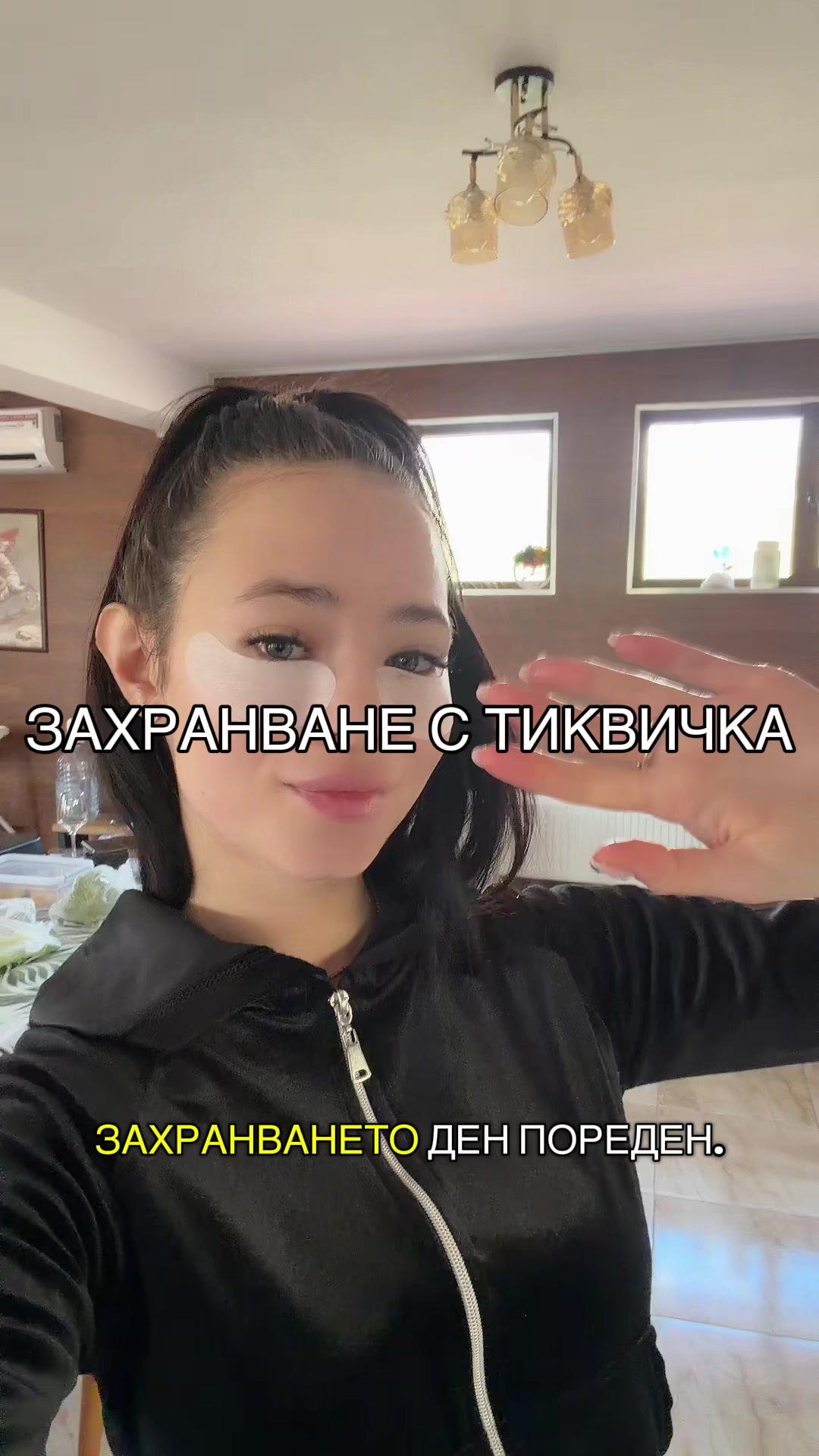 @NicoleDB