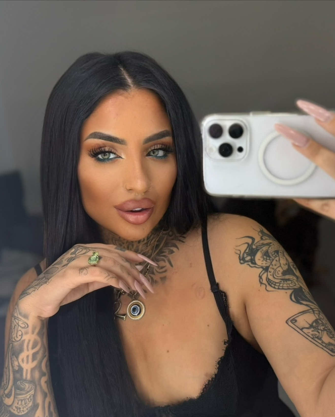 @Yolii