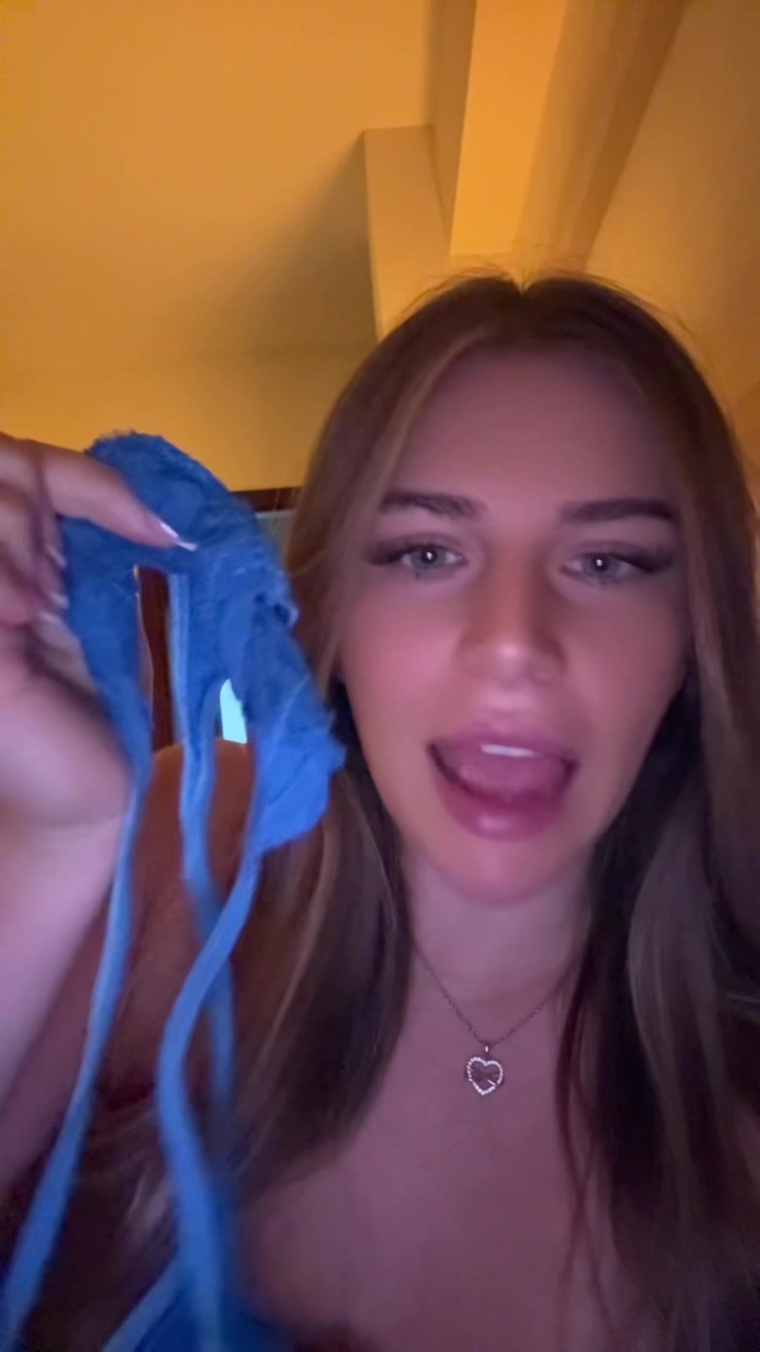 @𝐋𝐚𝐞 𝐋𝐚𝐞 🕊