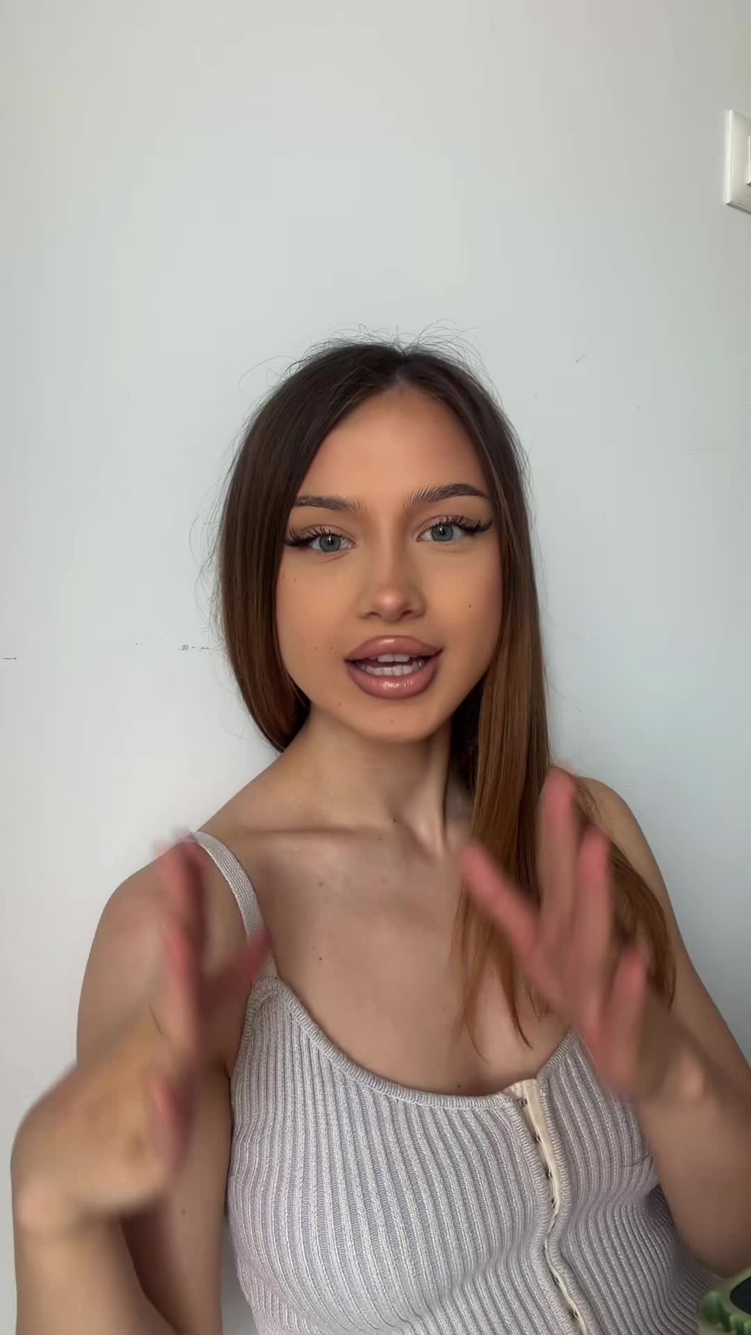 @LorenaN