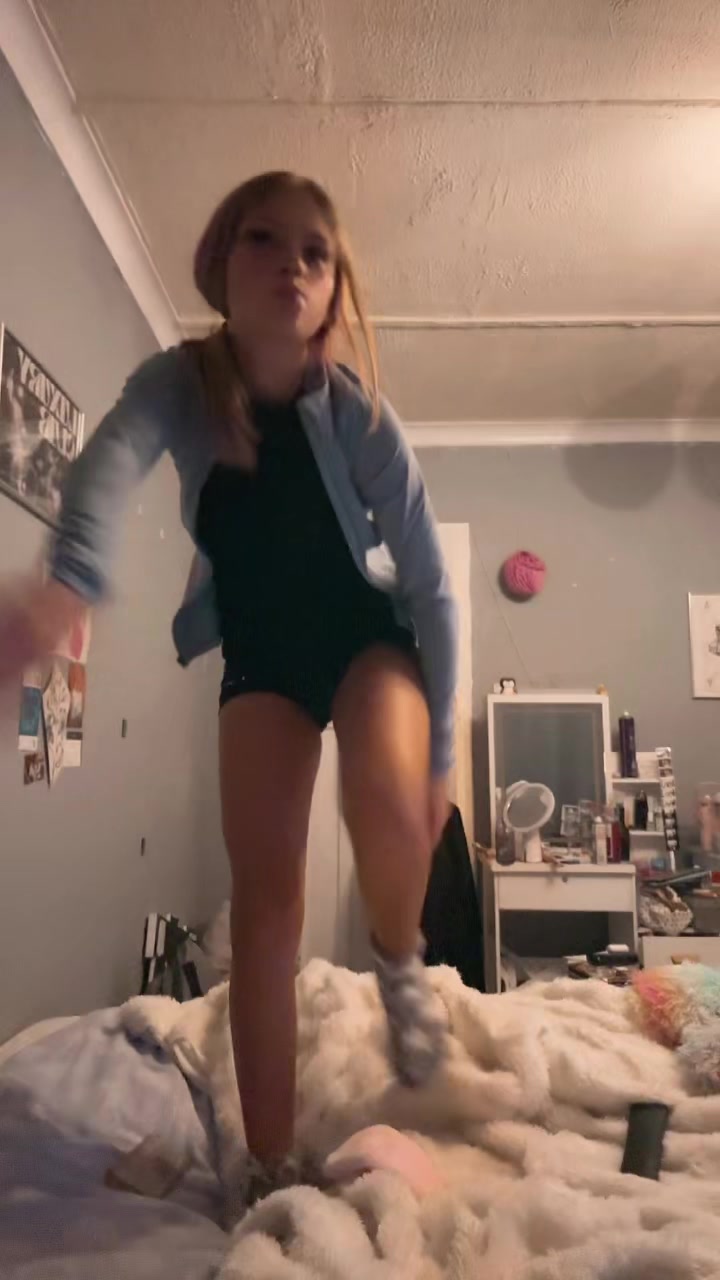 @ℒℯ𝒶𝒽𝒽𝒽🧟