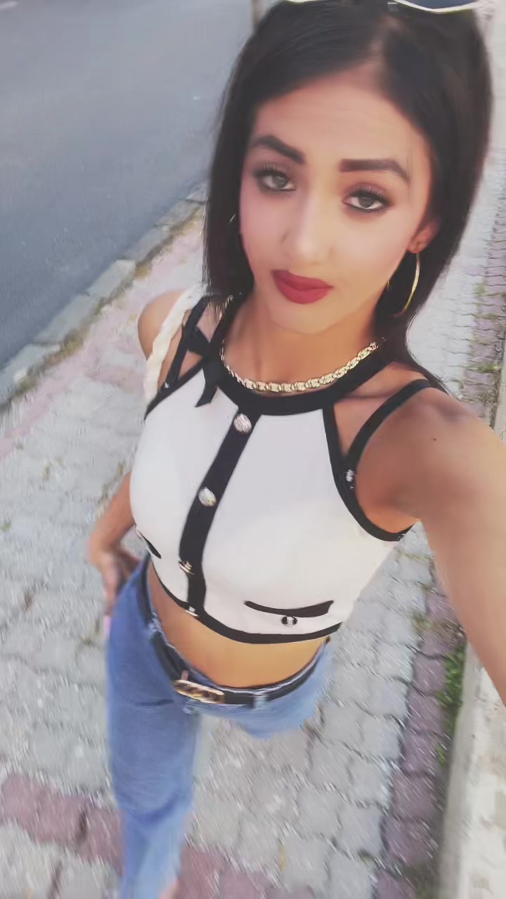 @V A N Y💋