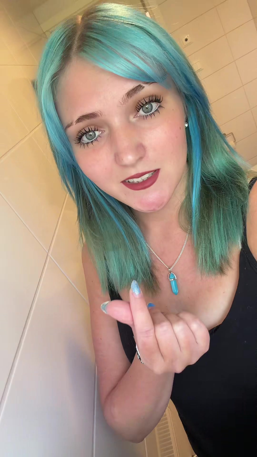 @Alice⁷