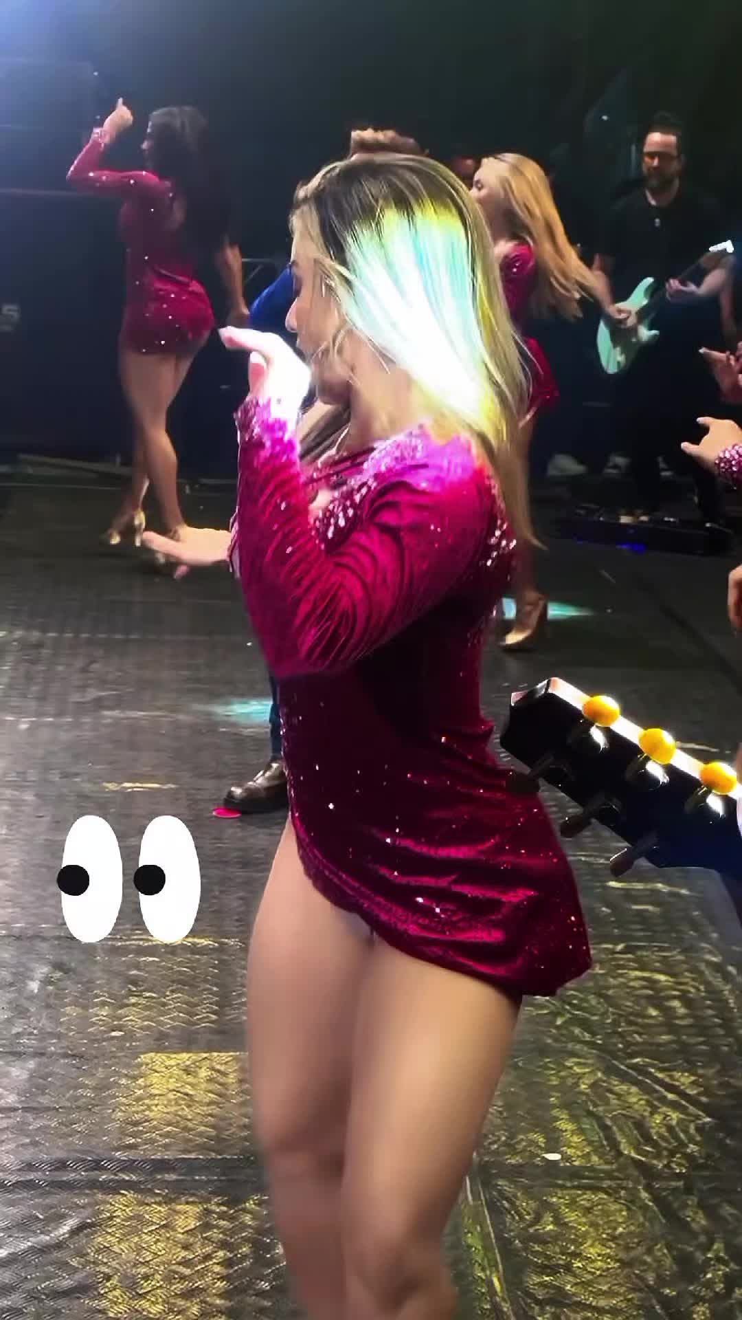 @DANCE LOVER UK ๐ฌ๐ง๐๐น๐