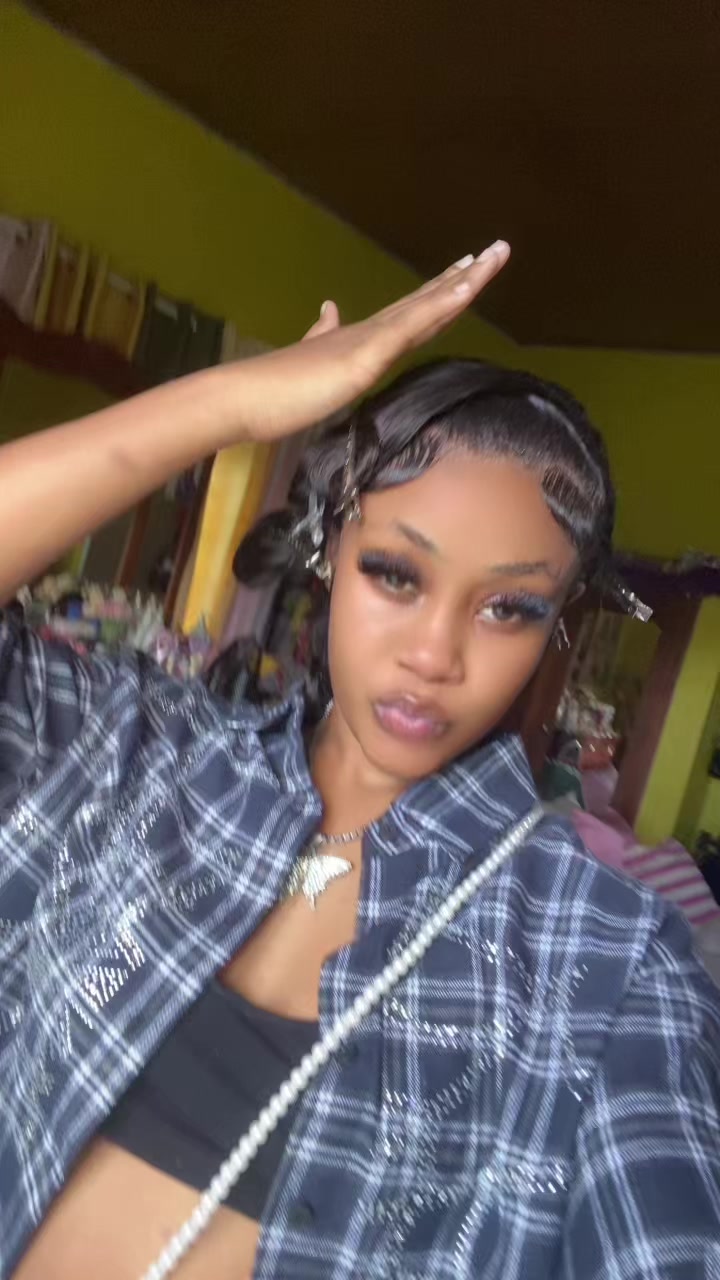 @Niya🥀