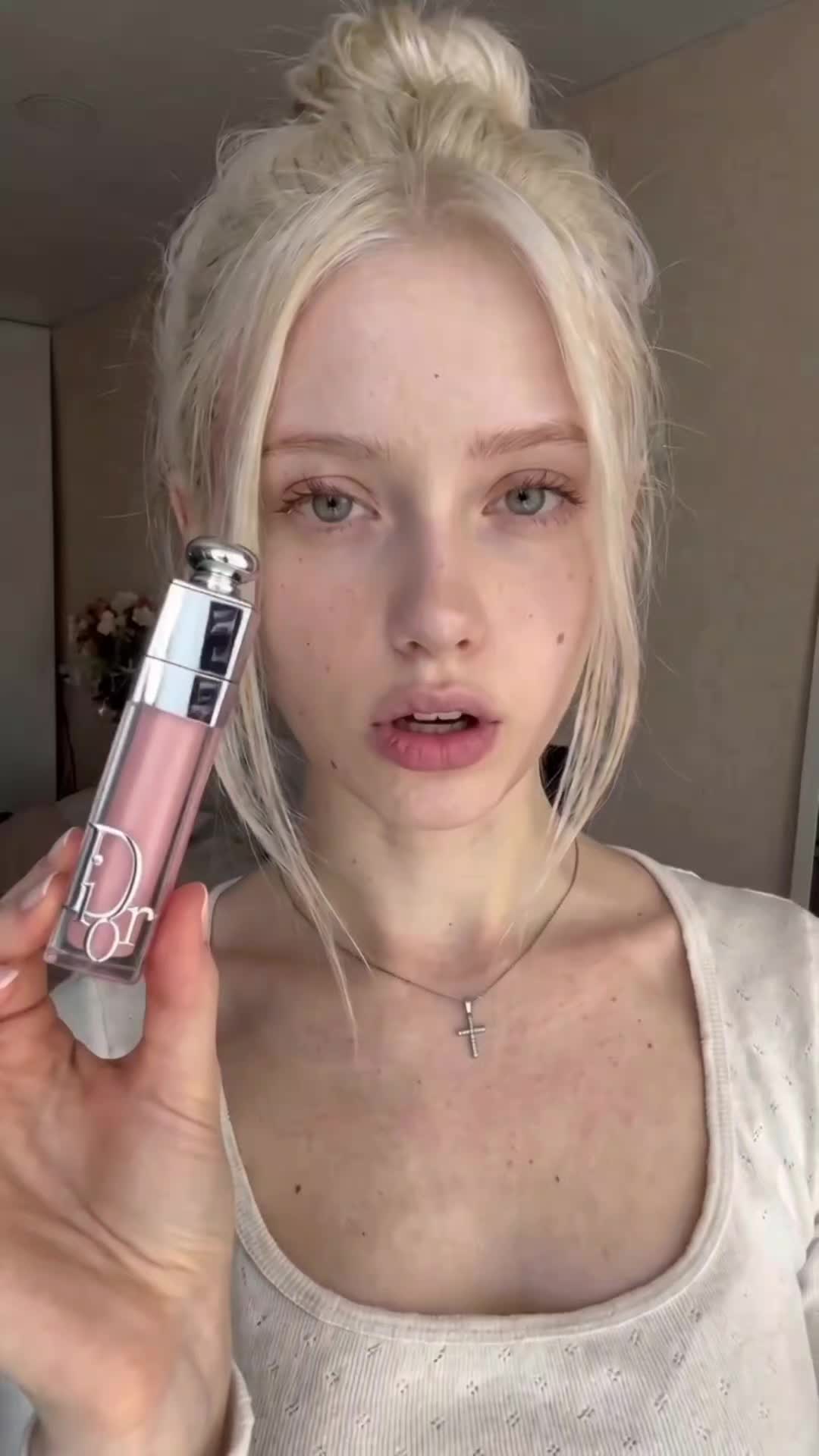 @Luna Frost