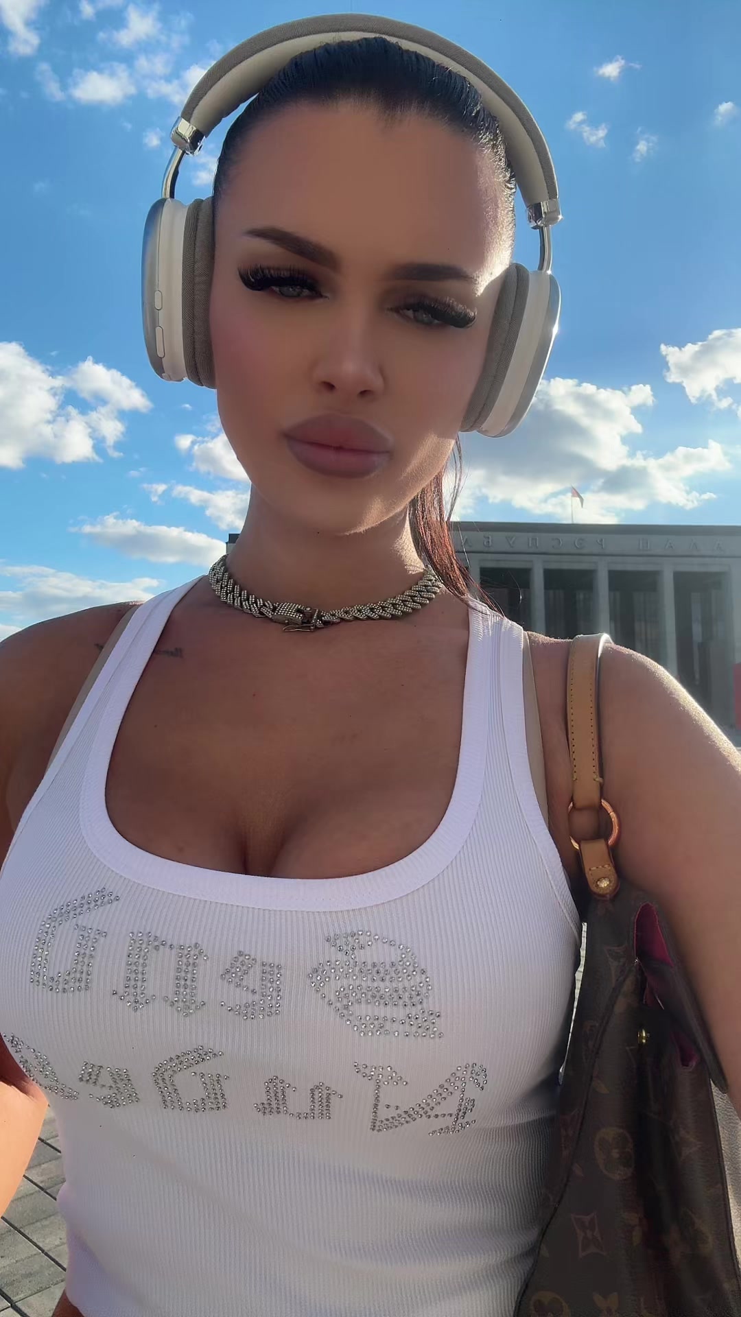 @Alinaalina1
