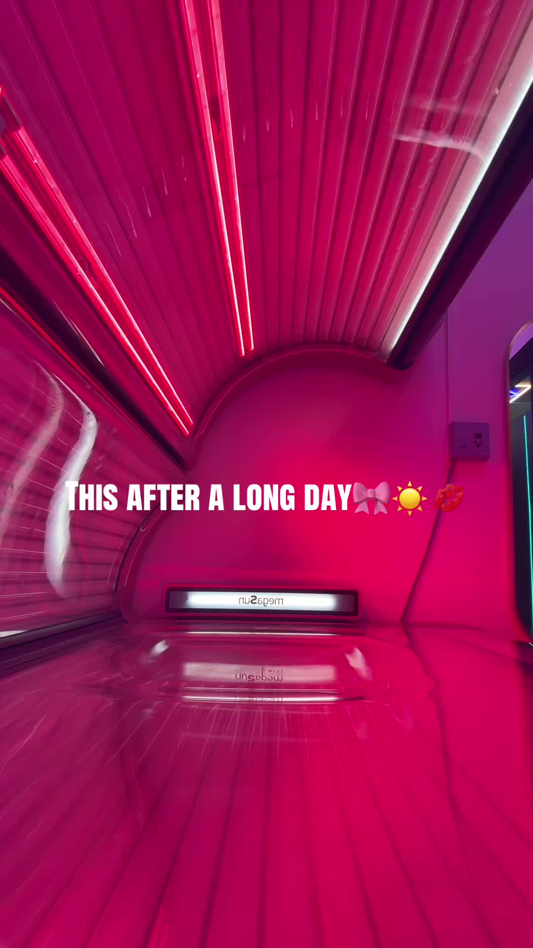 @Luna Tanning