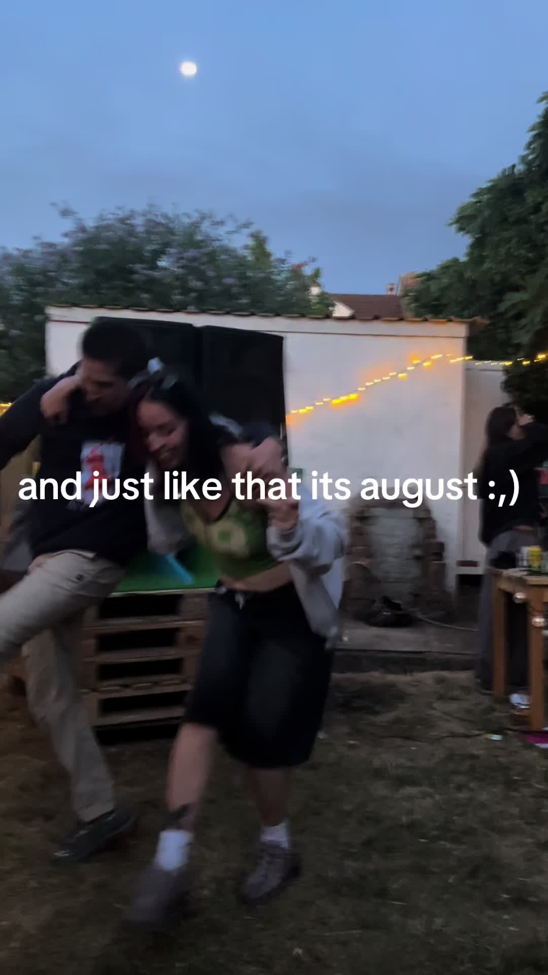 @mo🦇💜