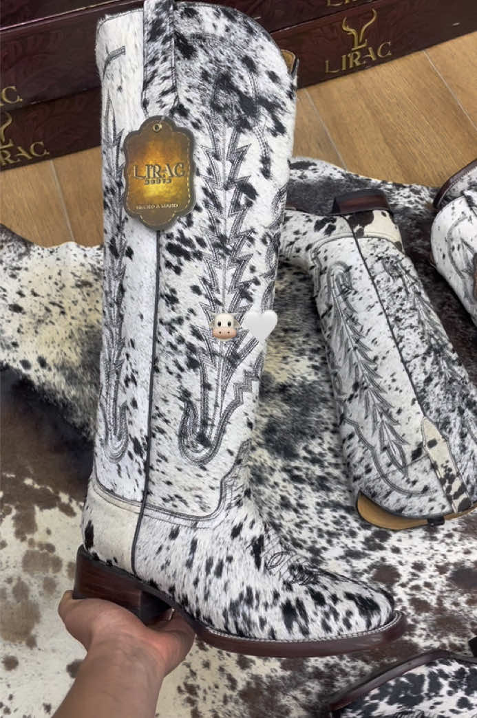 @LIRAC BOOTS