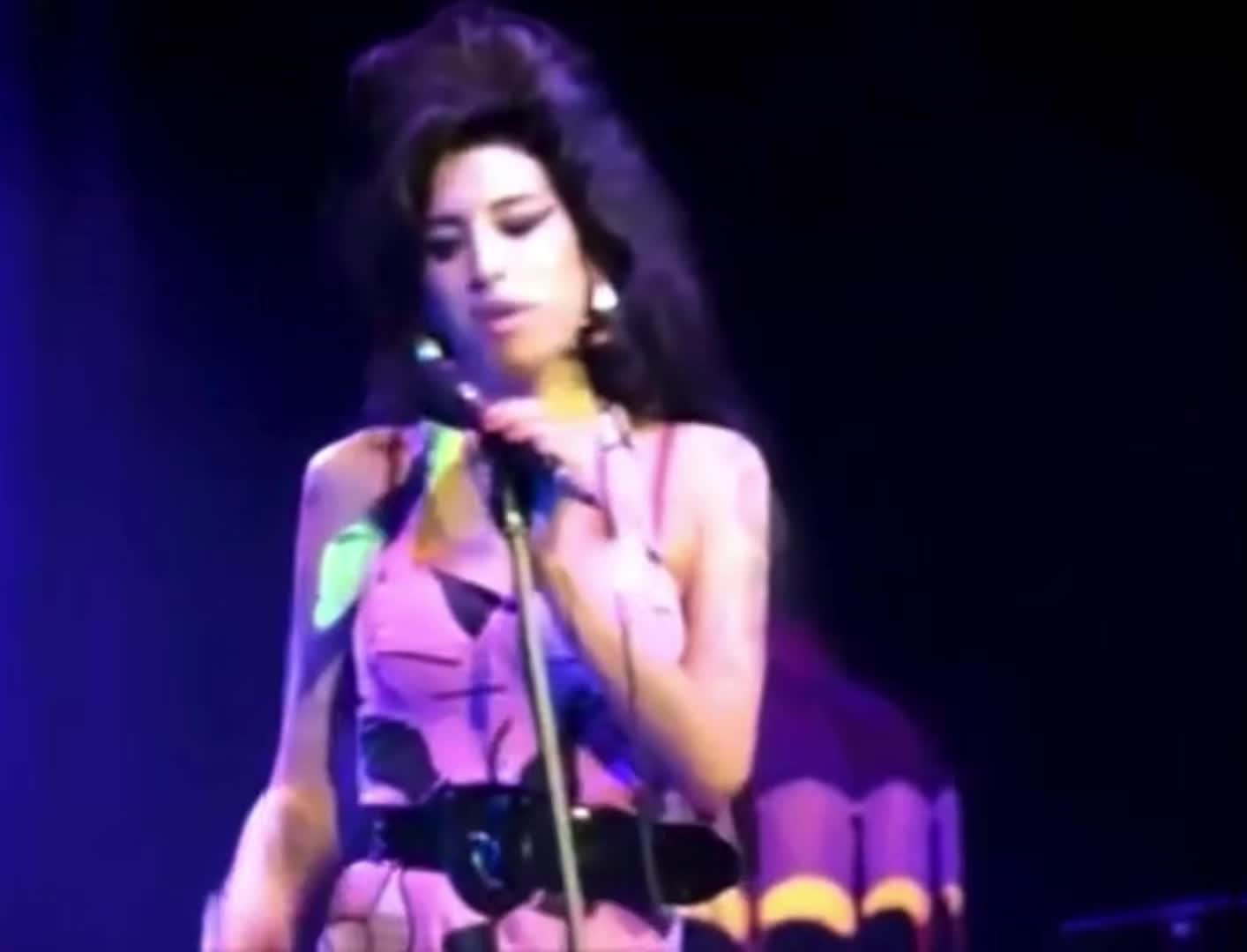 @Amy Jade Winehouse