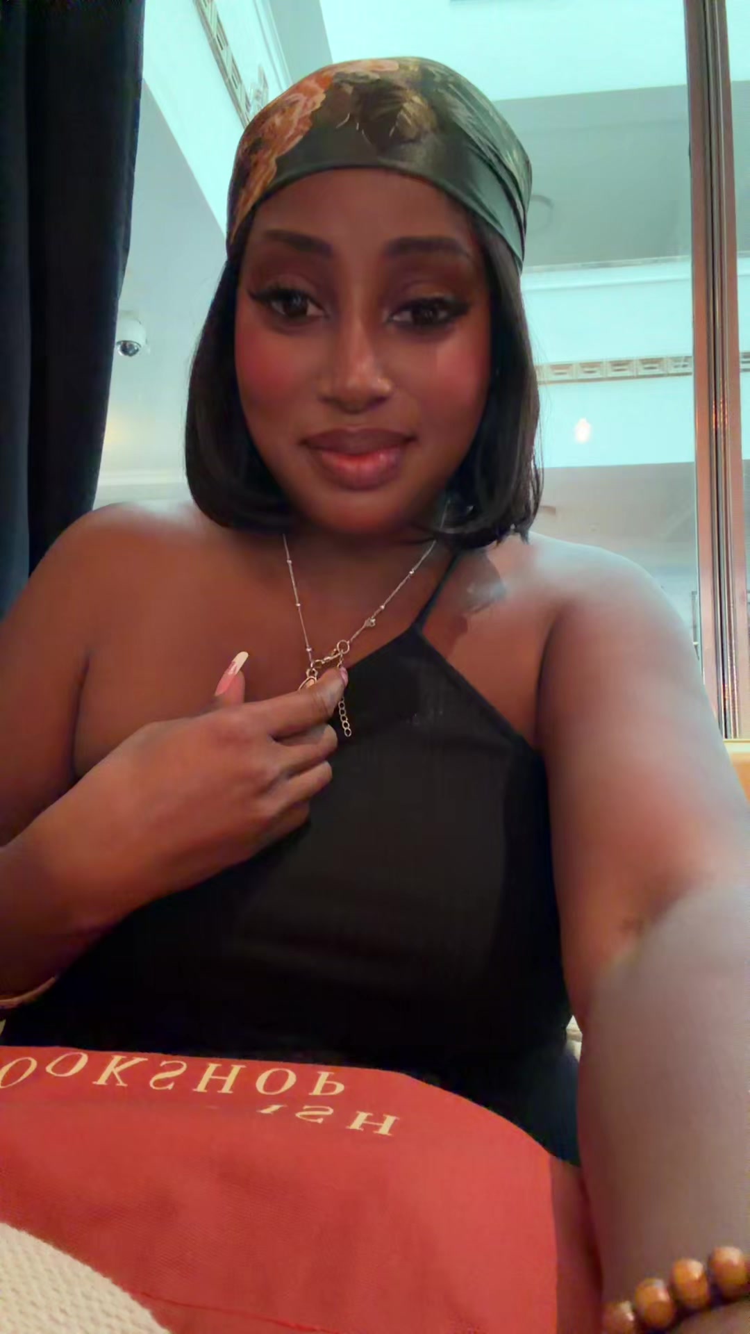 @OresShae