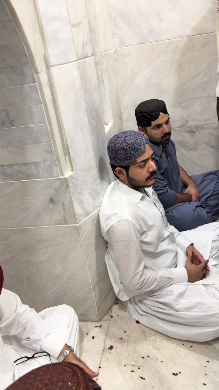 @Pir Gohar Saifullah Chishty