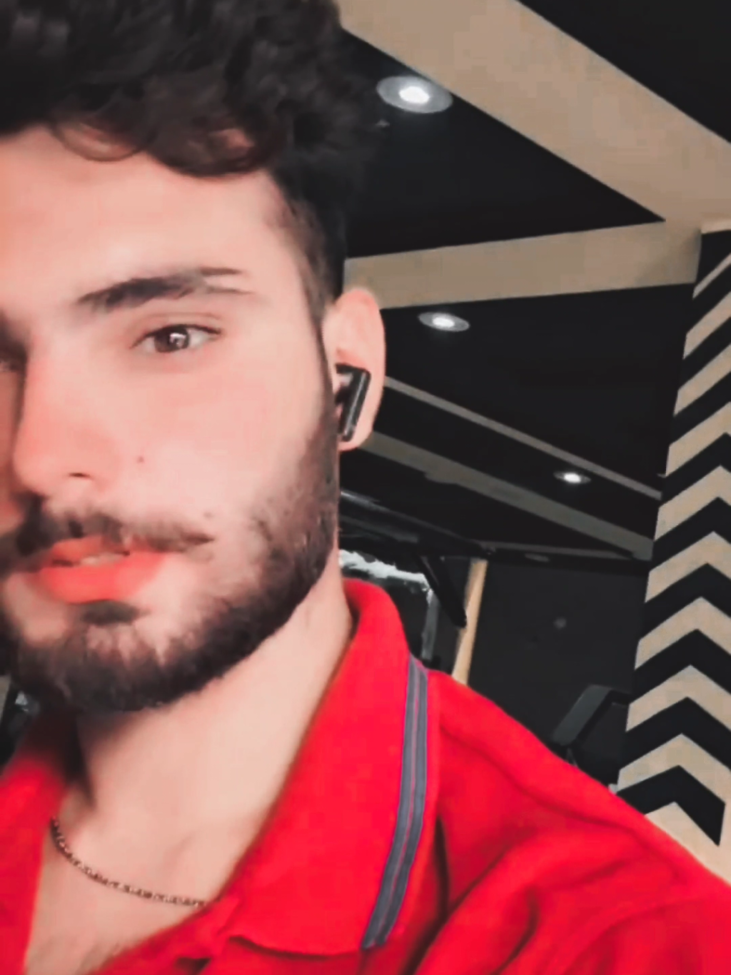 @️