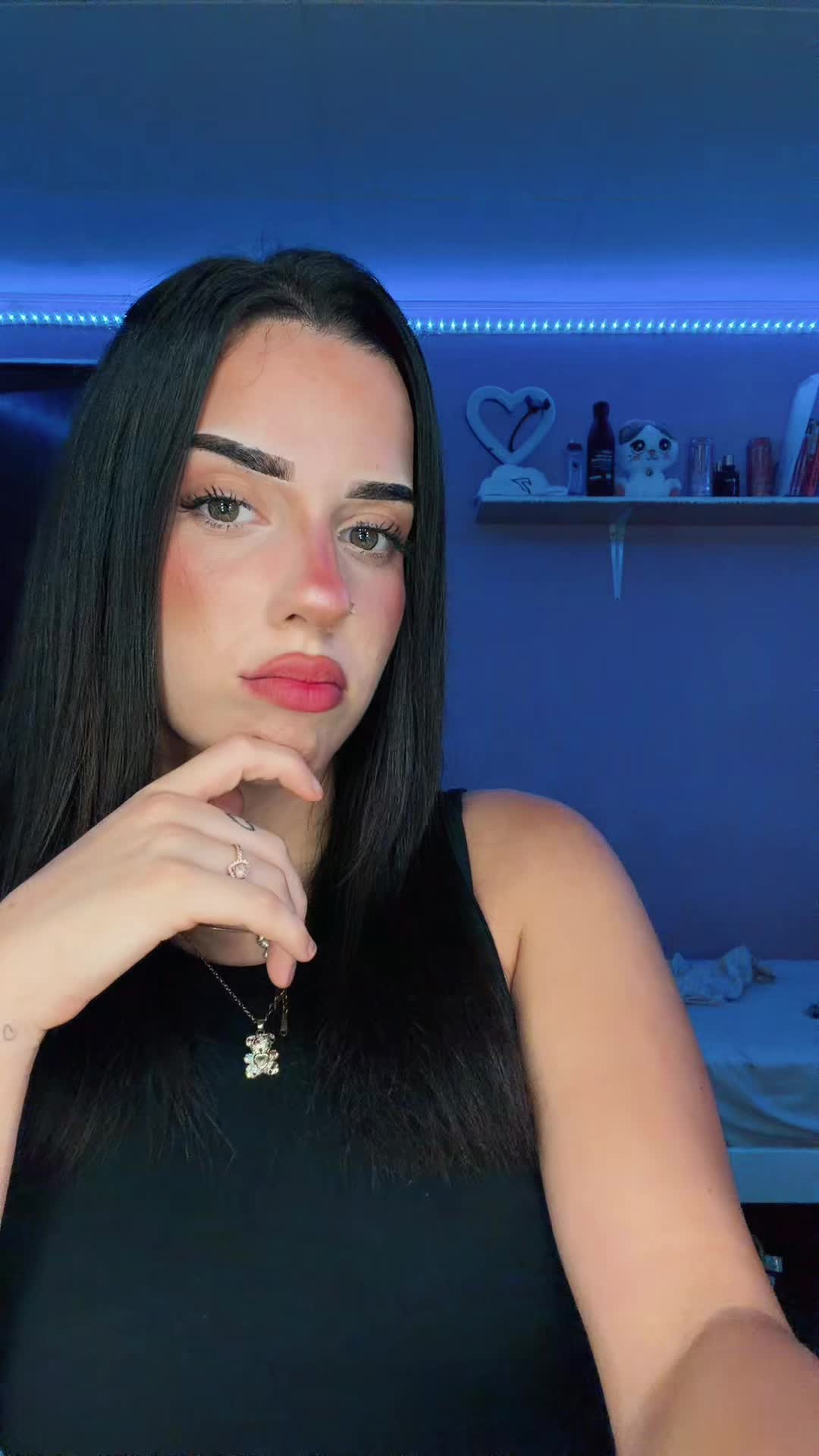 @𝒶𝒾𝓃𝒽ℴ𝒶 🧣