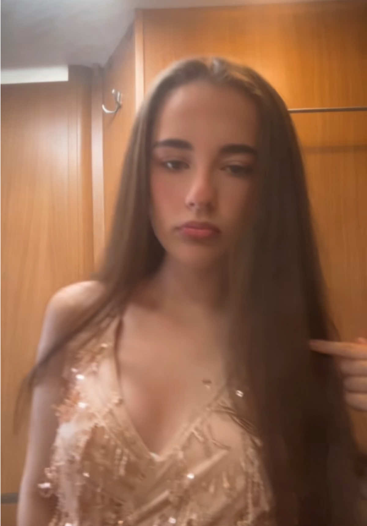 @Leona13