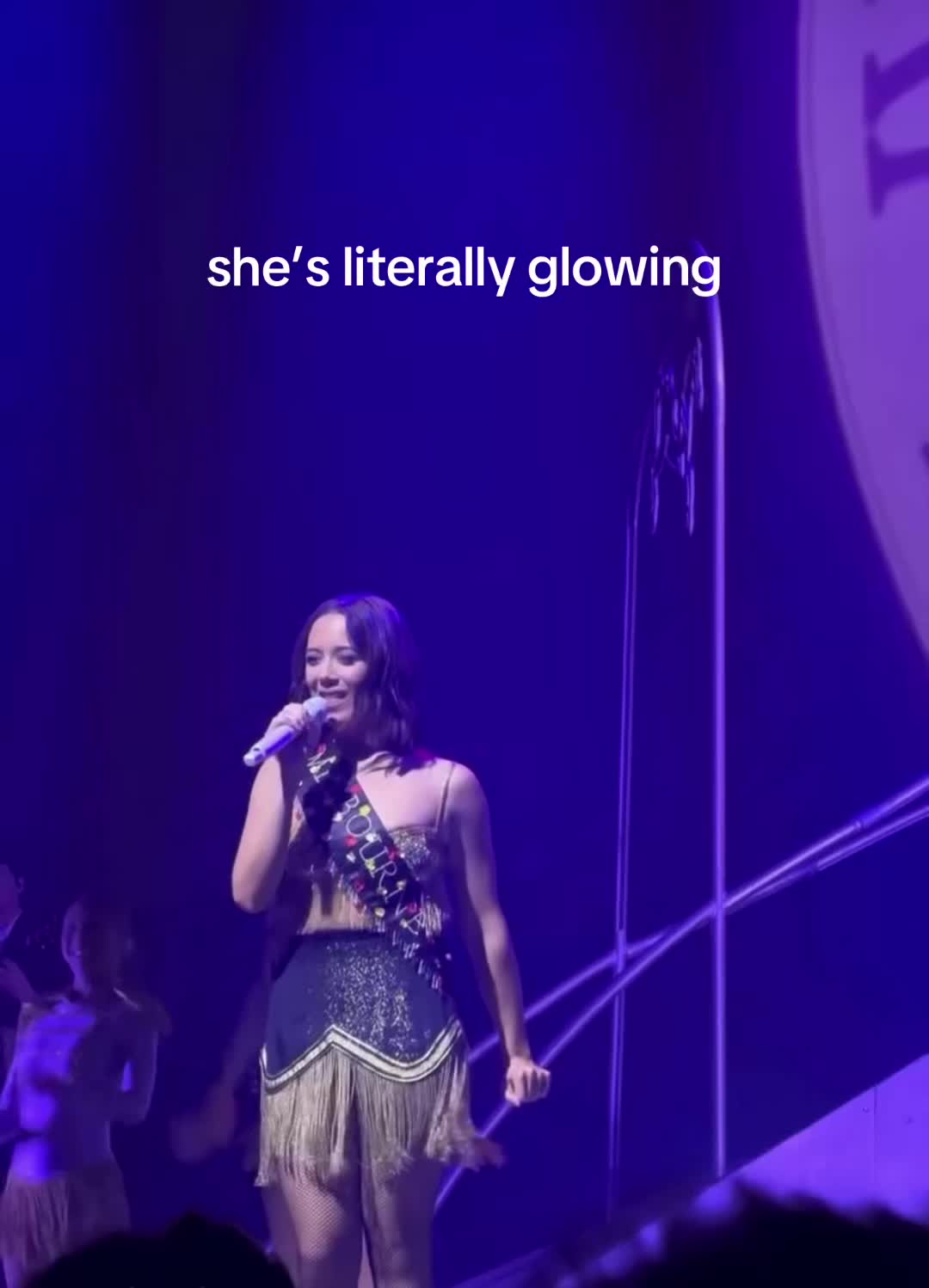 @maddie <3 (fan account)