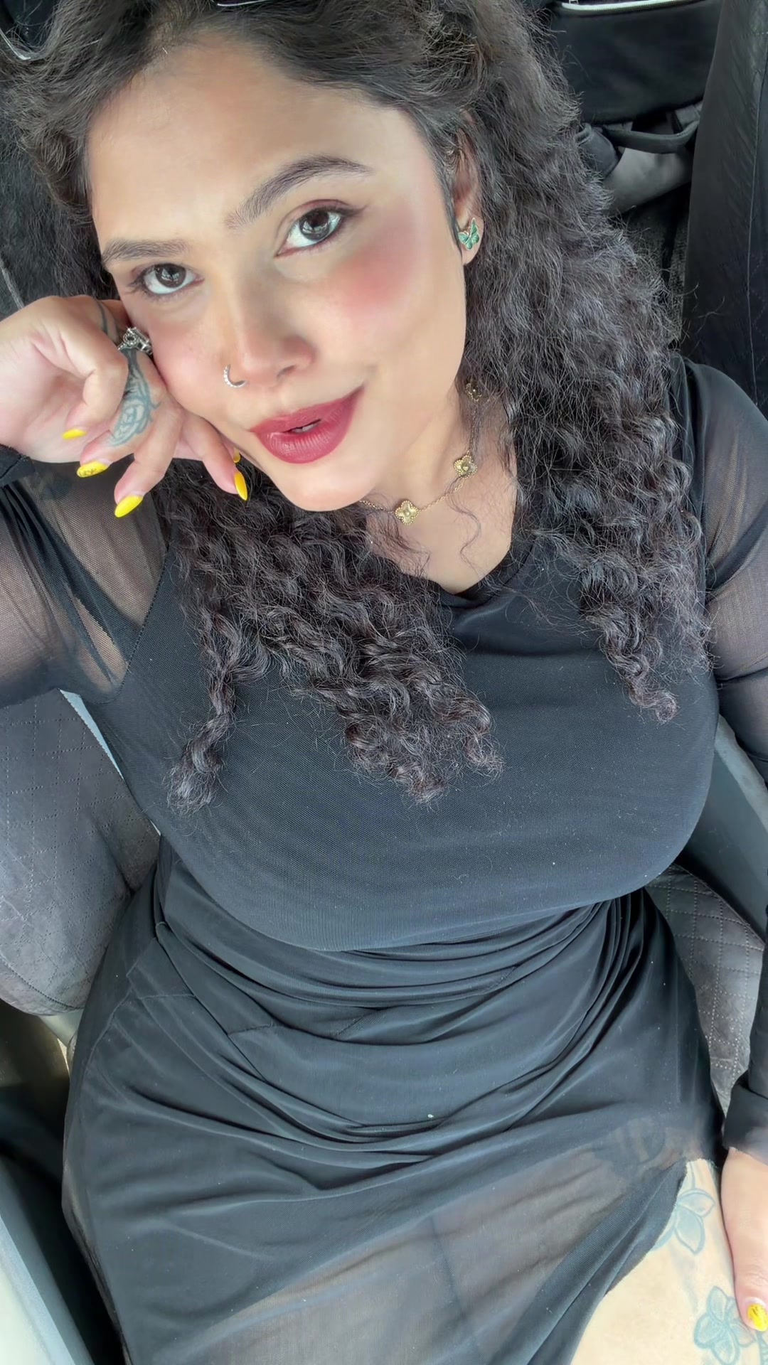 @monishamaisuriafj