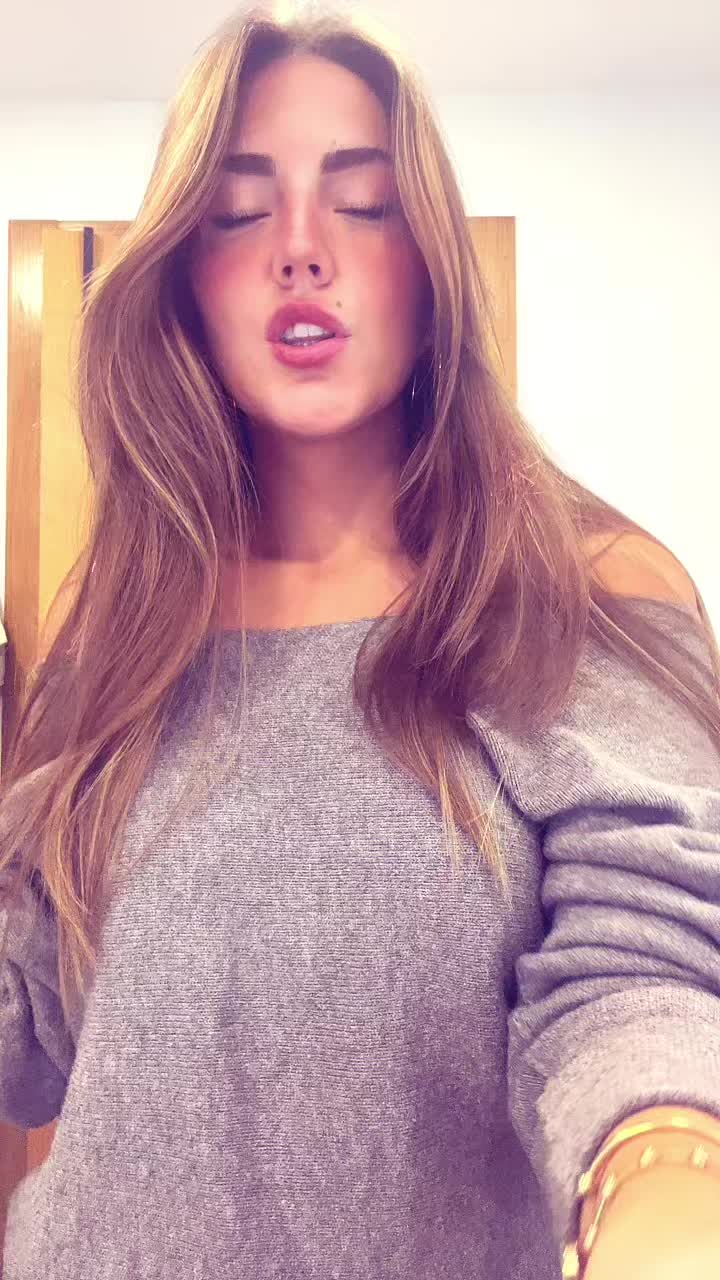 @luciasanch__