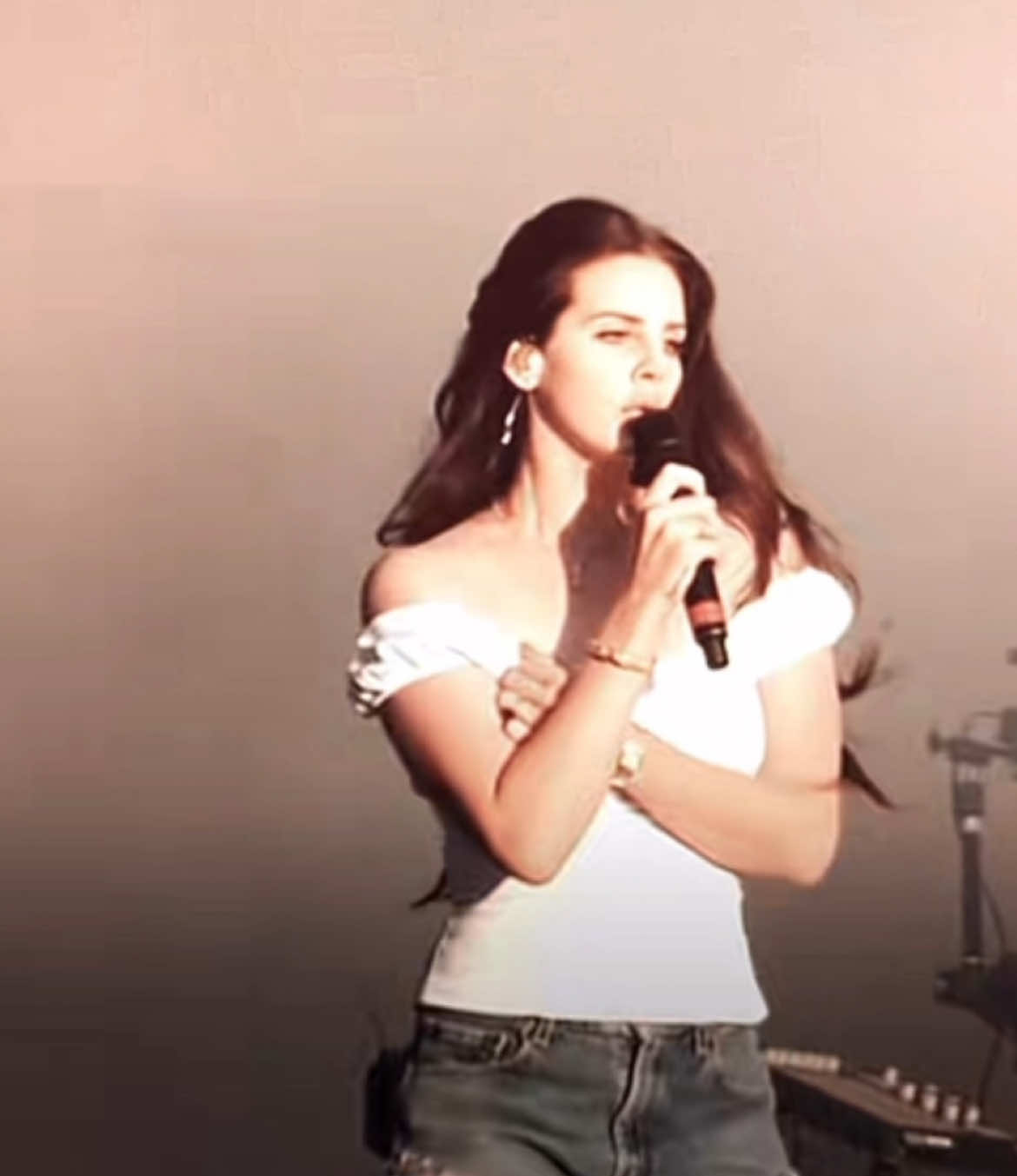 @⋆miss americana⋆