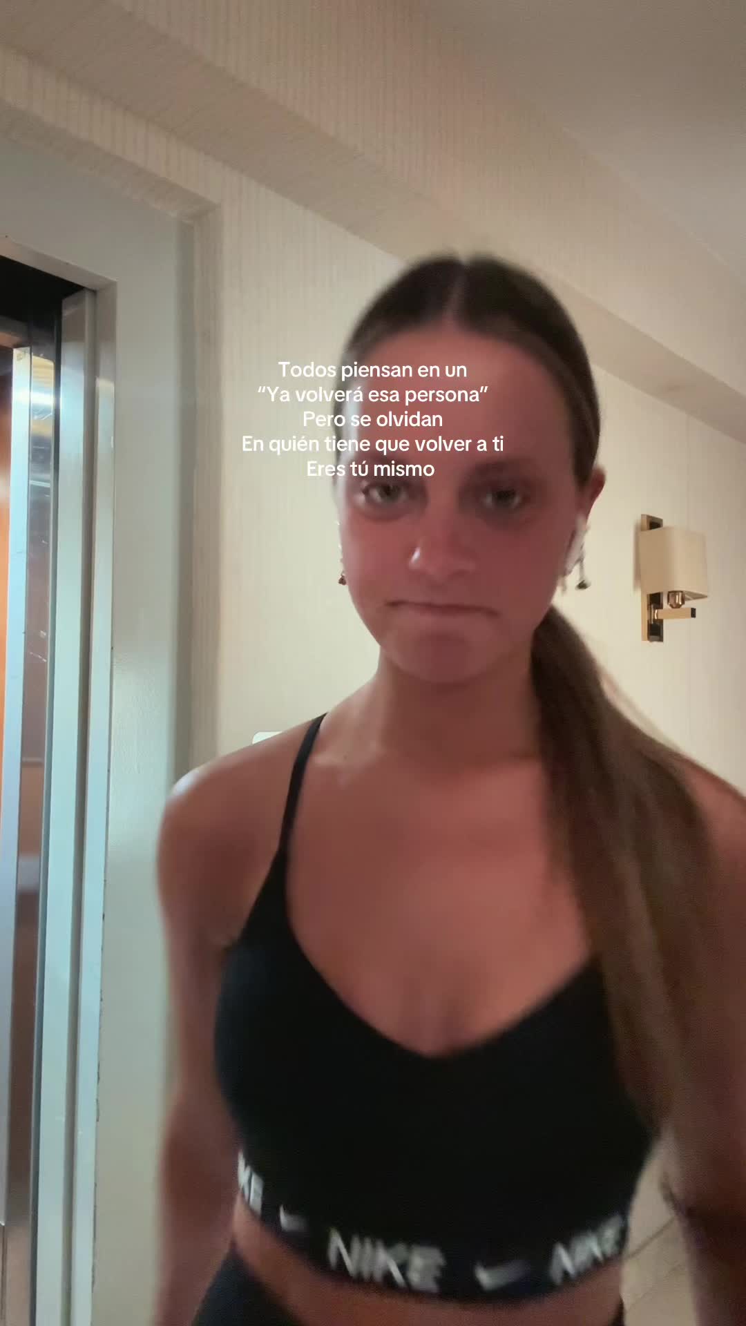 @elenis