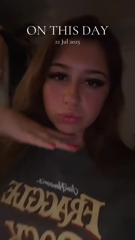 @bettspam🌚