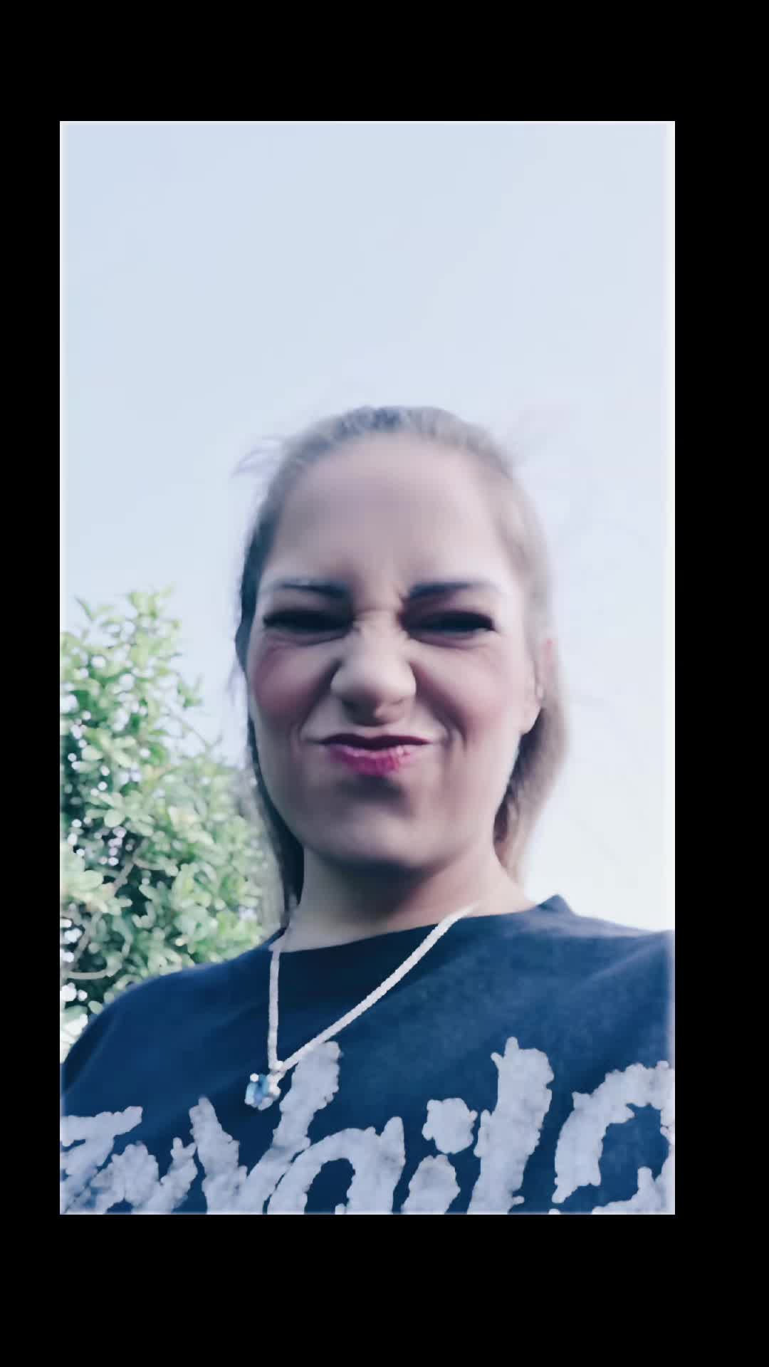 @LauraJo