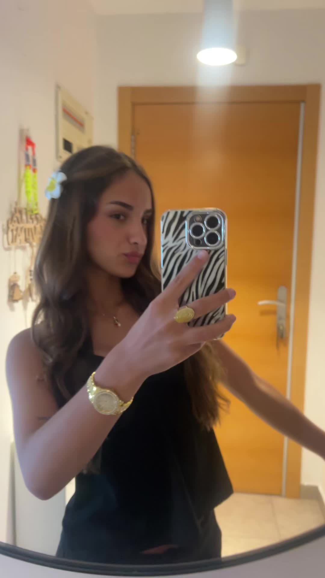 @𝓛𝓪𝓻𝓪𝓲𝓷𝓮