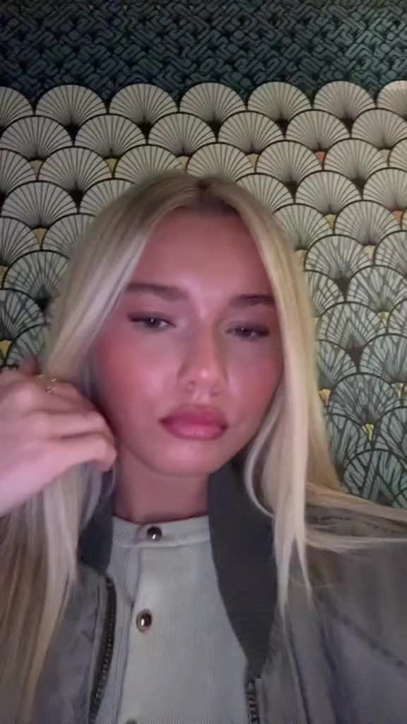 @gab stevenson