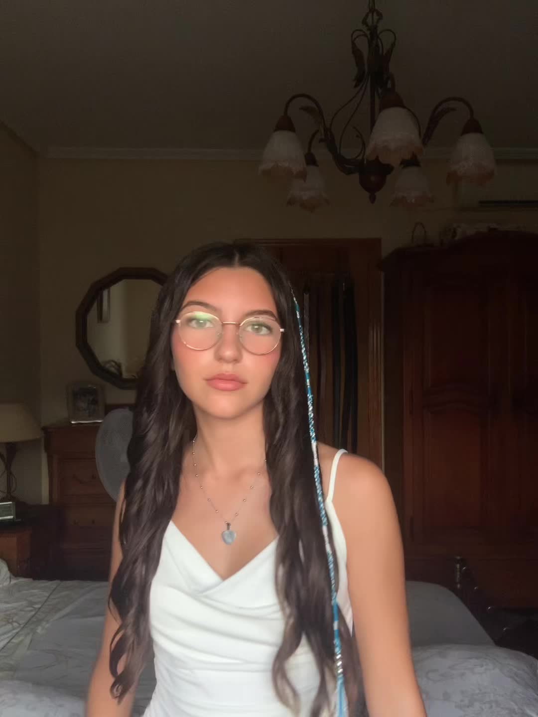 @V𝐢𝐜𝐭𝐨𝐫𝐢𝐚