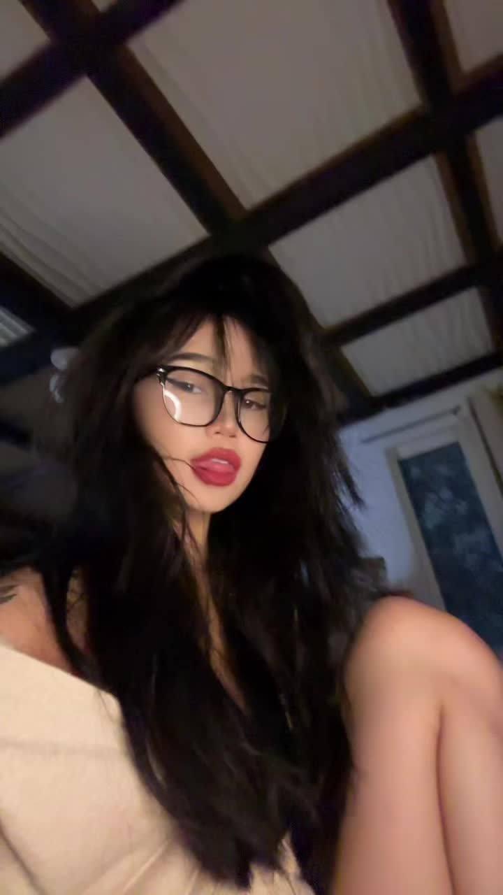 @🐰