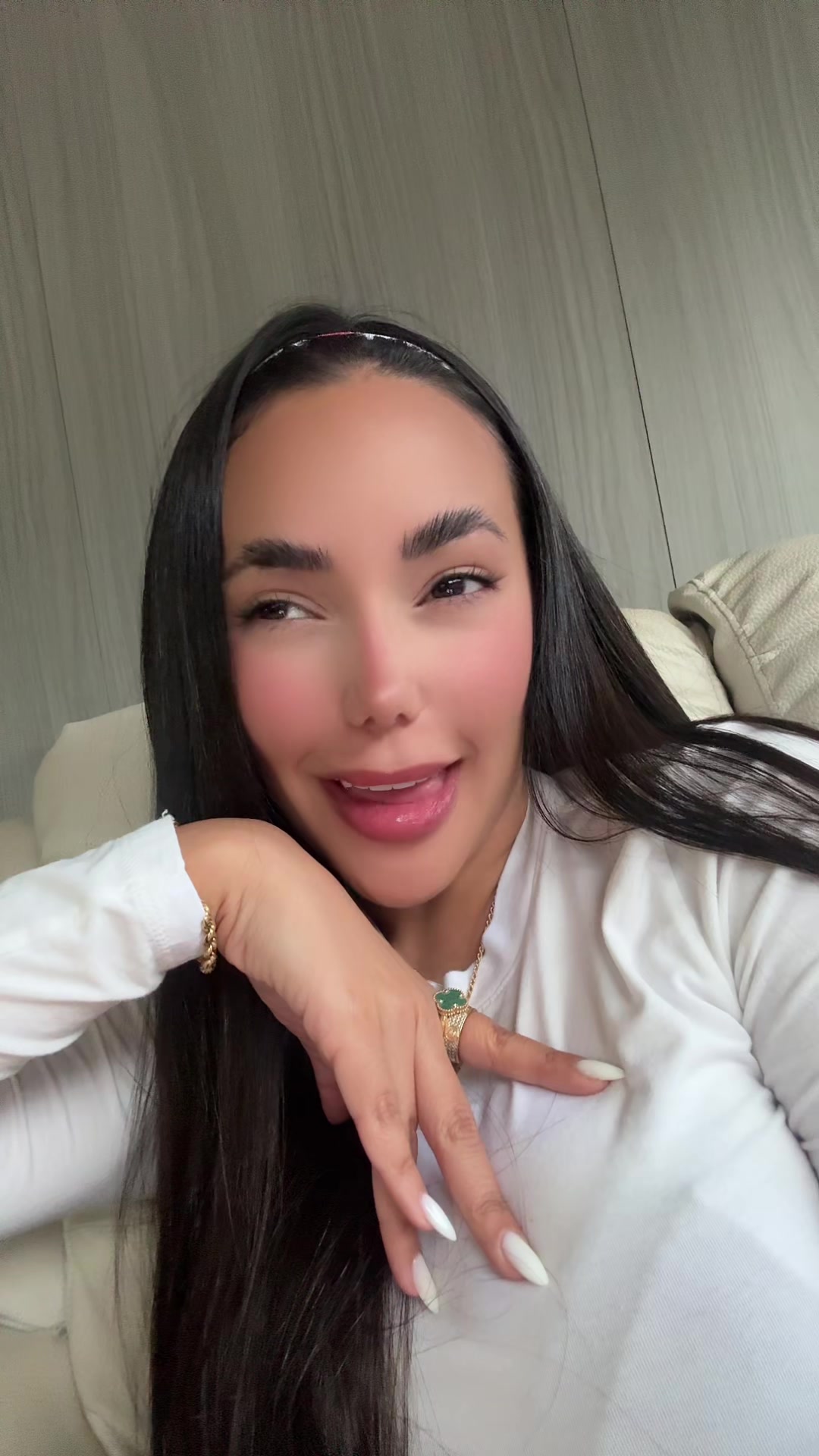 @Maria Hernandez