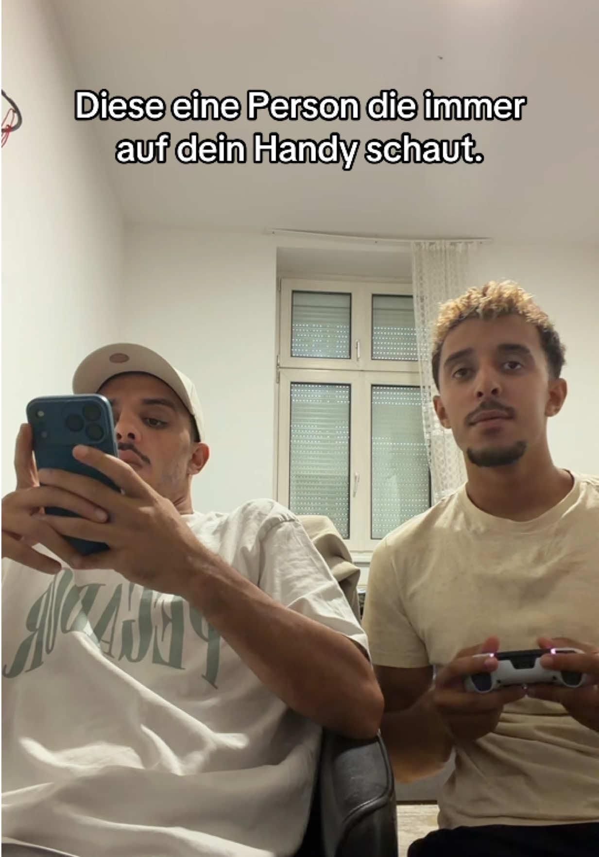 @HasnisWorld