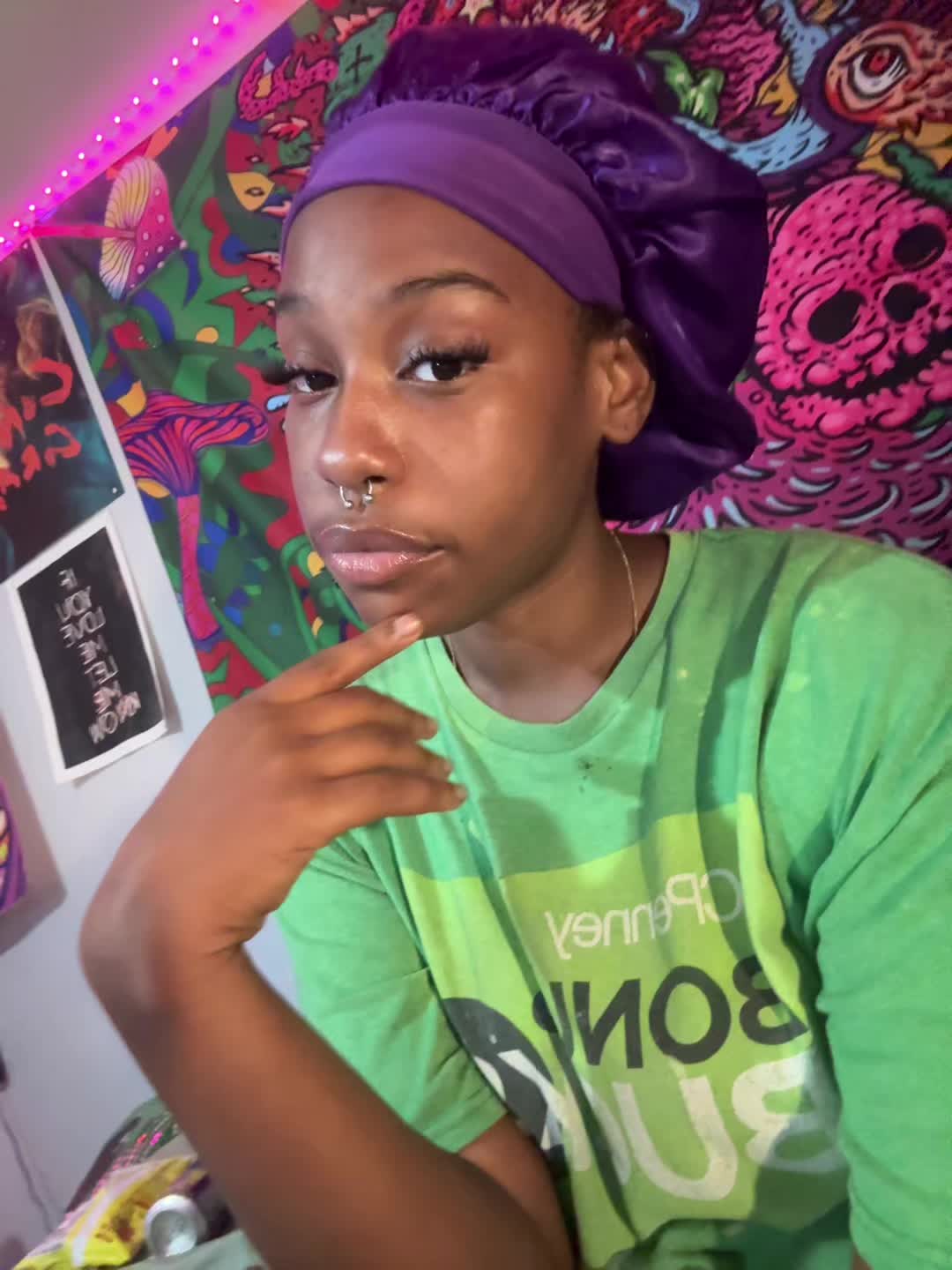 @lmaoovic