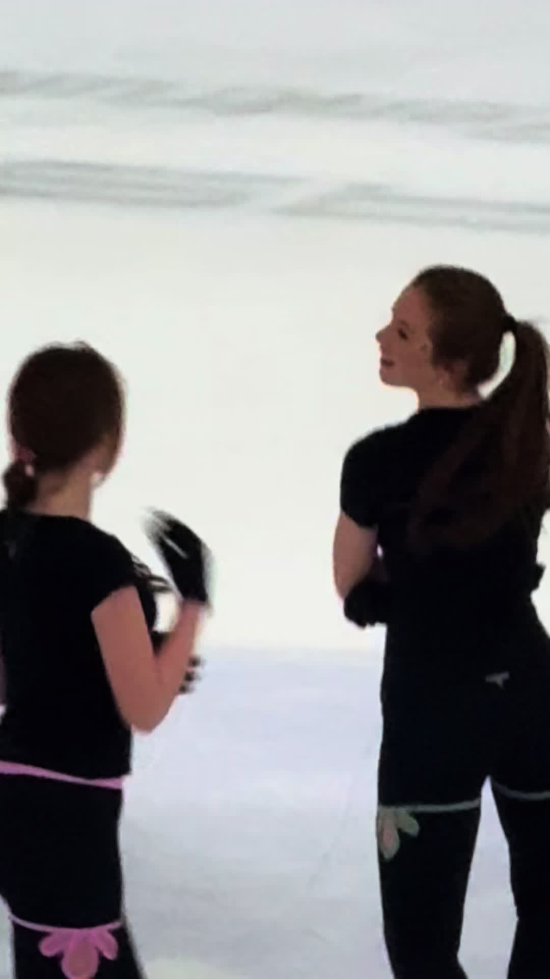 @twinsonice_official