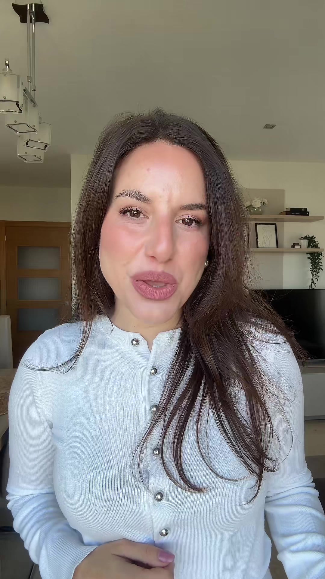 @laura_delapenya
